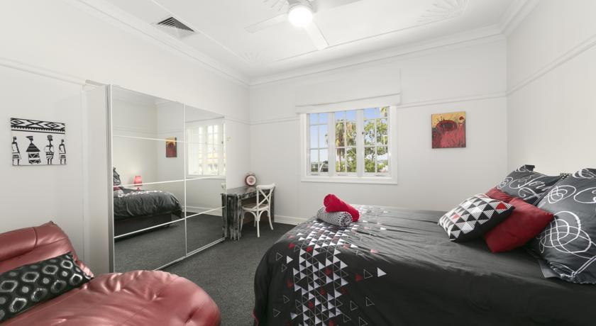 Carrington Manor - 5br *