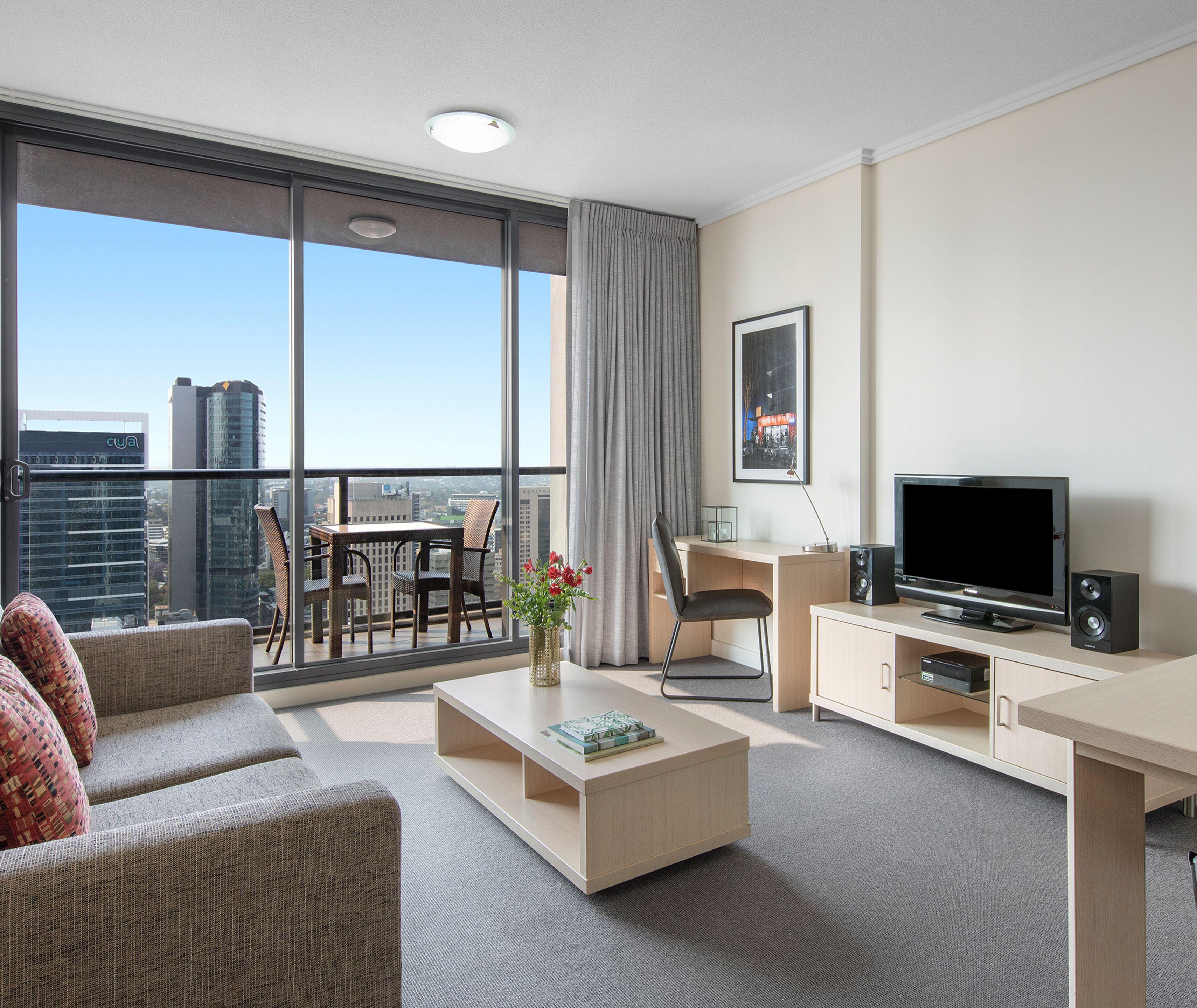 Oaks On Charlotte Brisbane