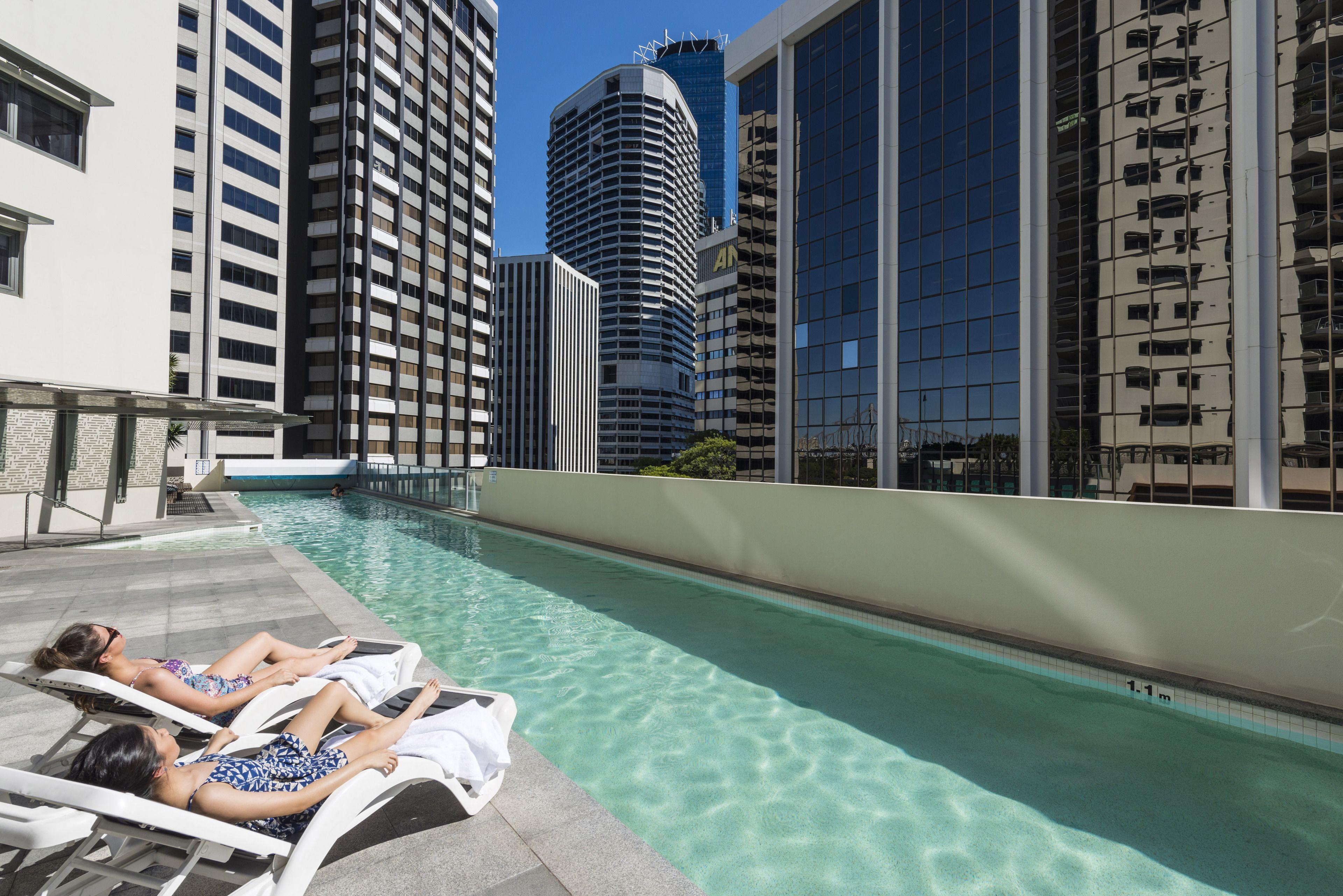Oaks Aurora Aparthotel 4*