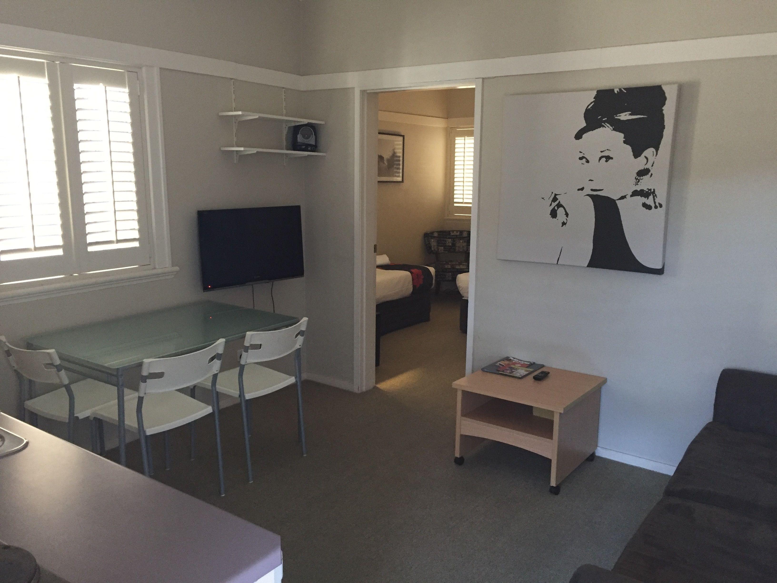 Street Aparthotel 3*