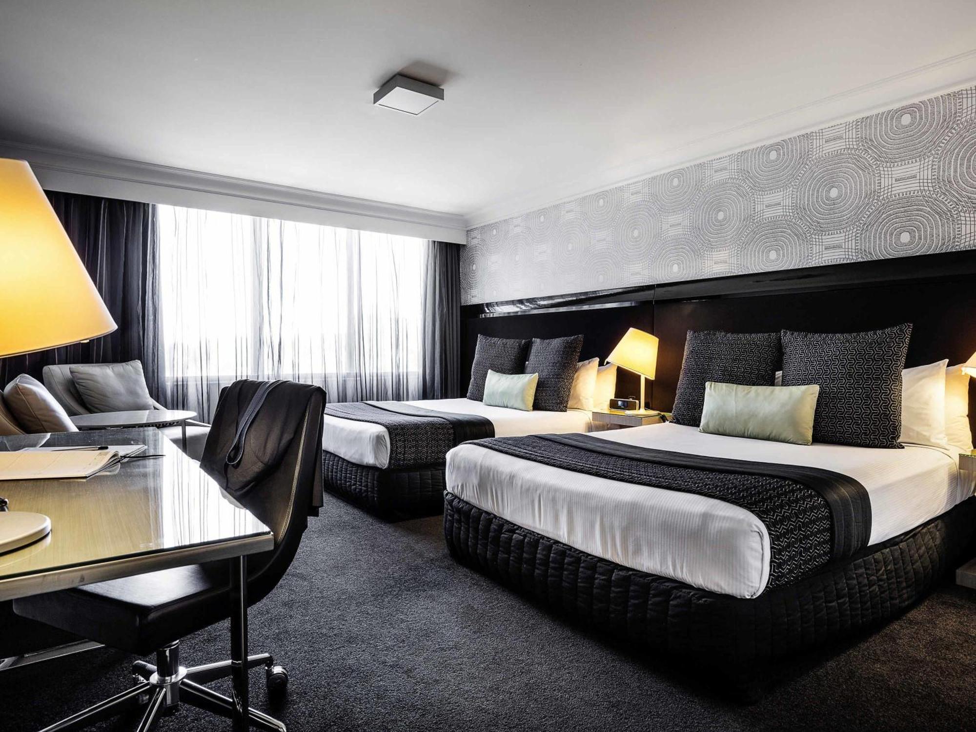 Pullman King George Square 5*