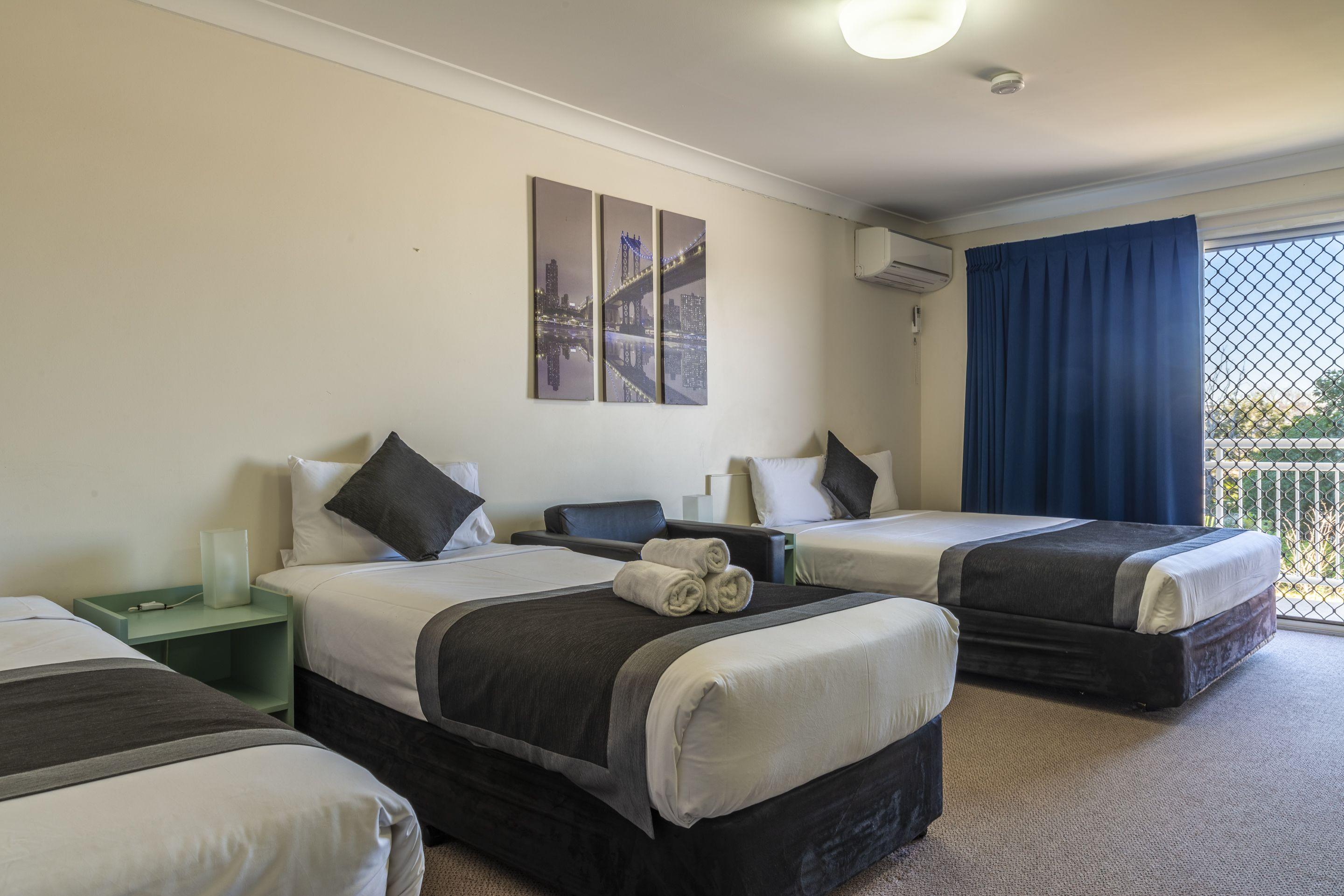 Chermside Court Motel 4*