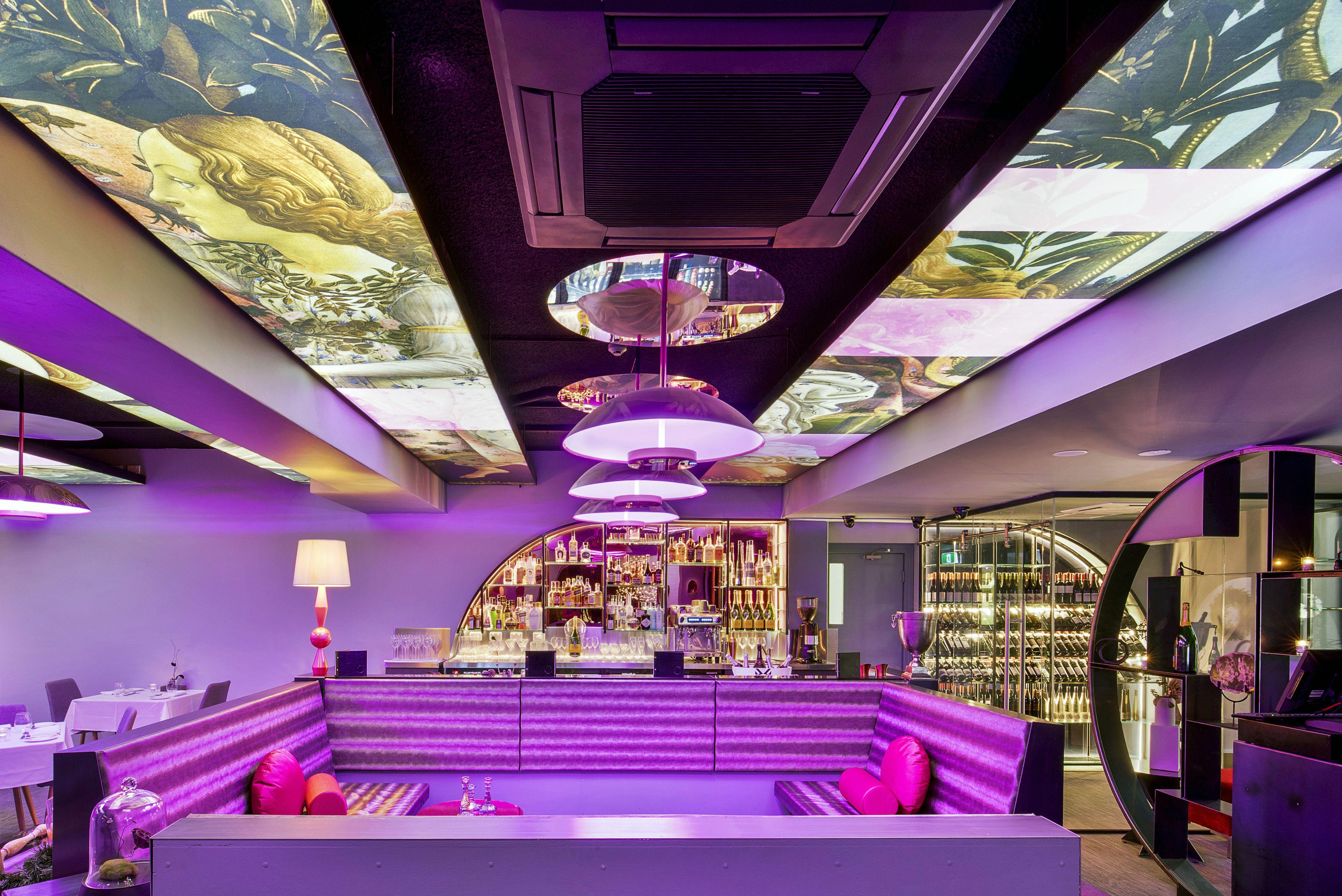 The Metropolitan Spring Hill Motel