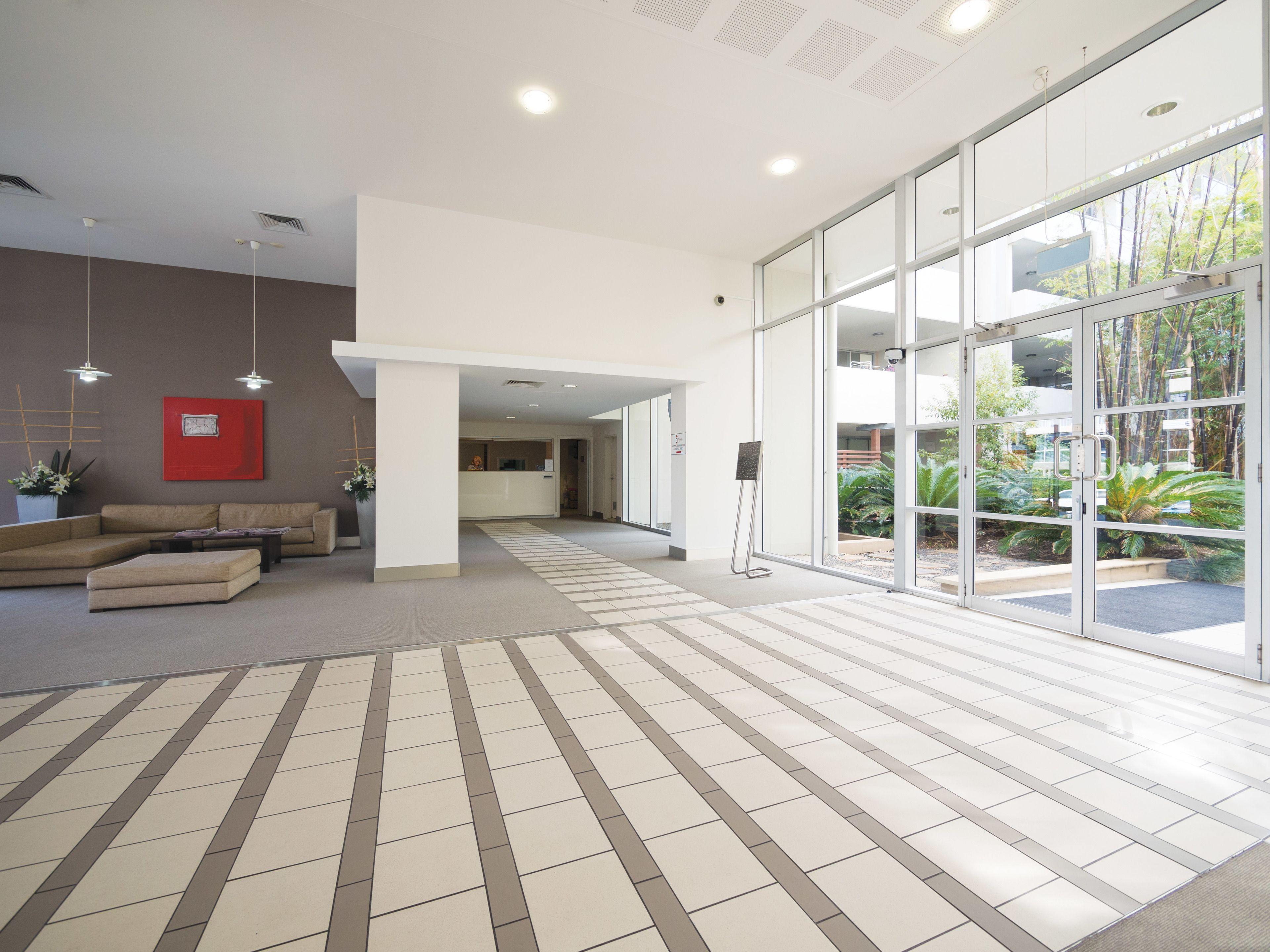 Oaks Mews Aparthotel