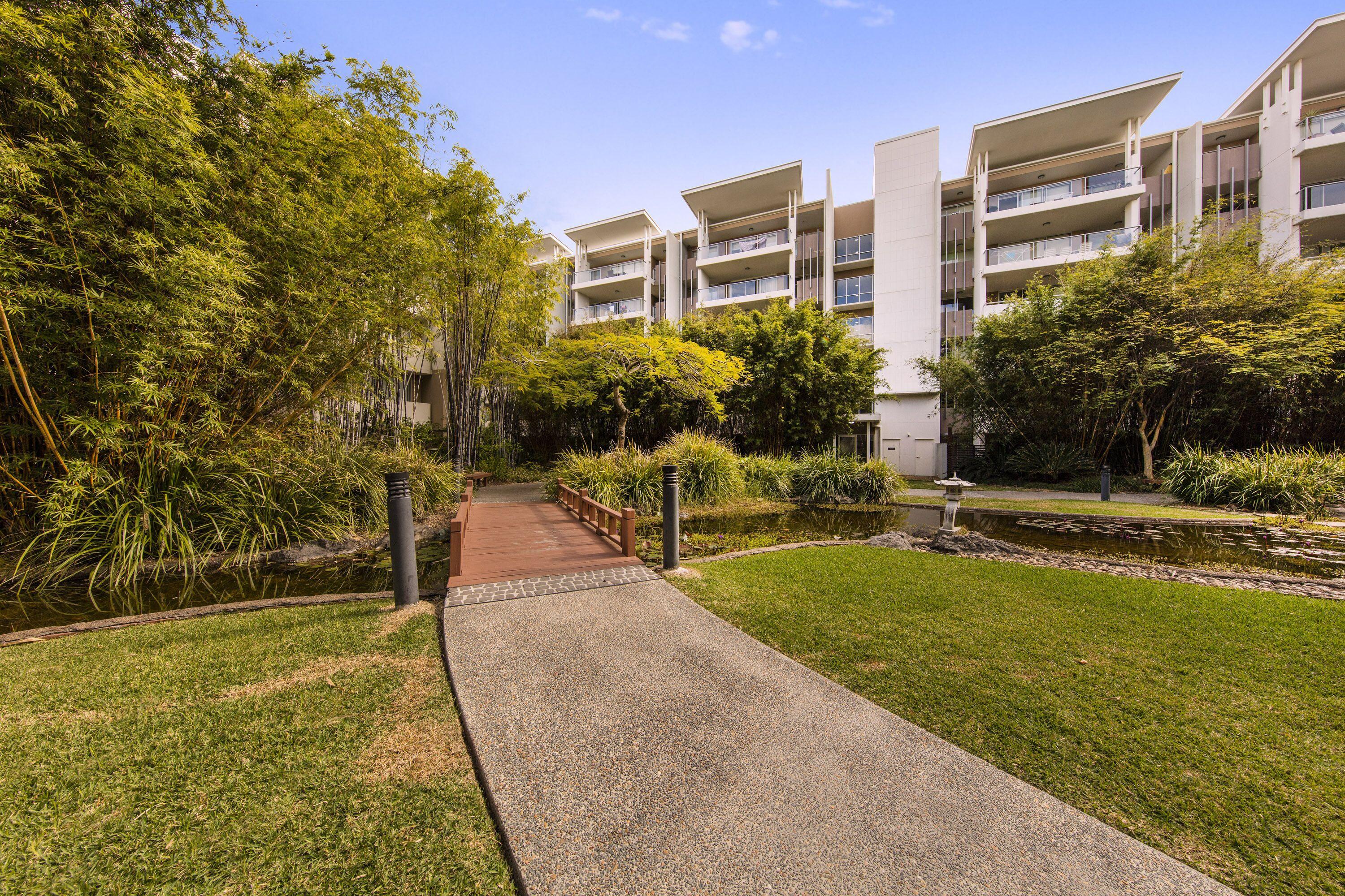 Oaks Mews Aparthotel