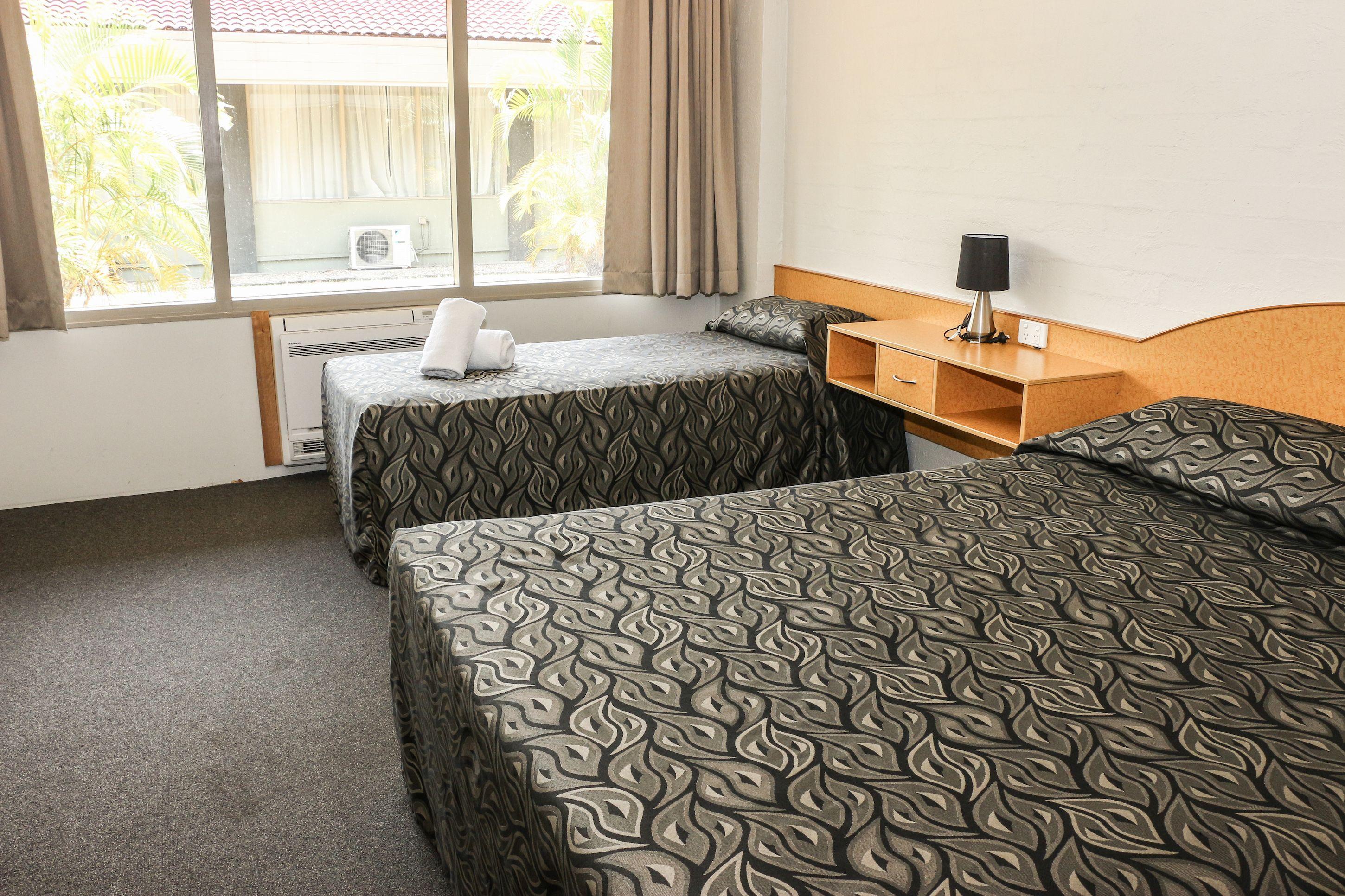 Salisbury 3* Brisbane