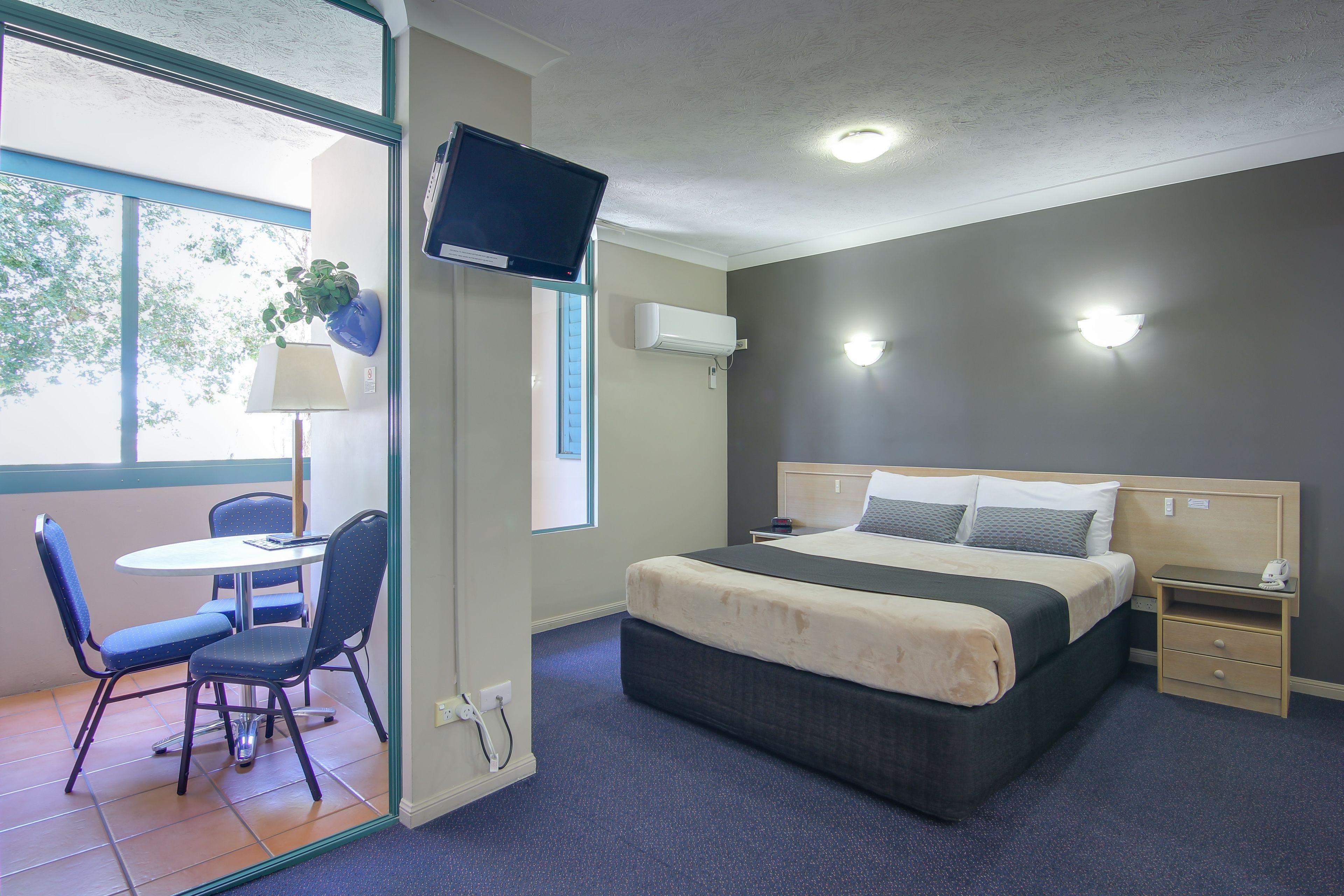 Albion Manor Motel