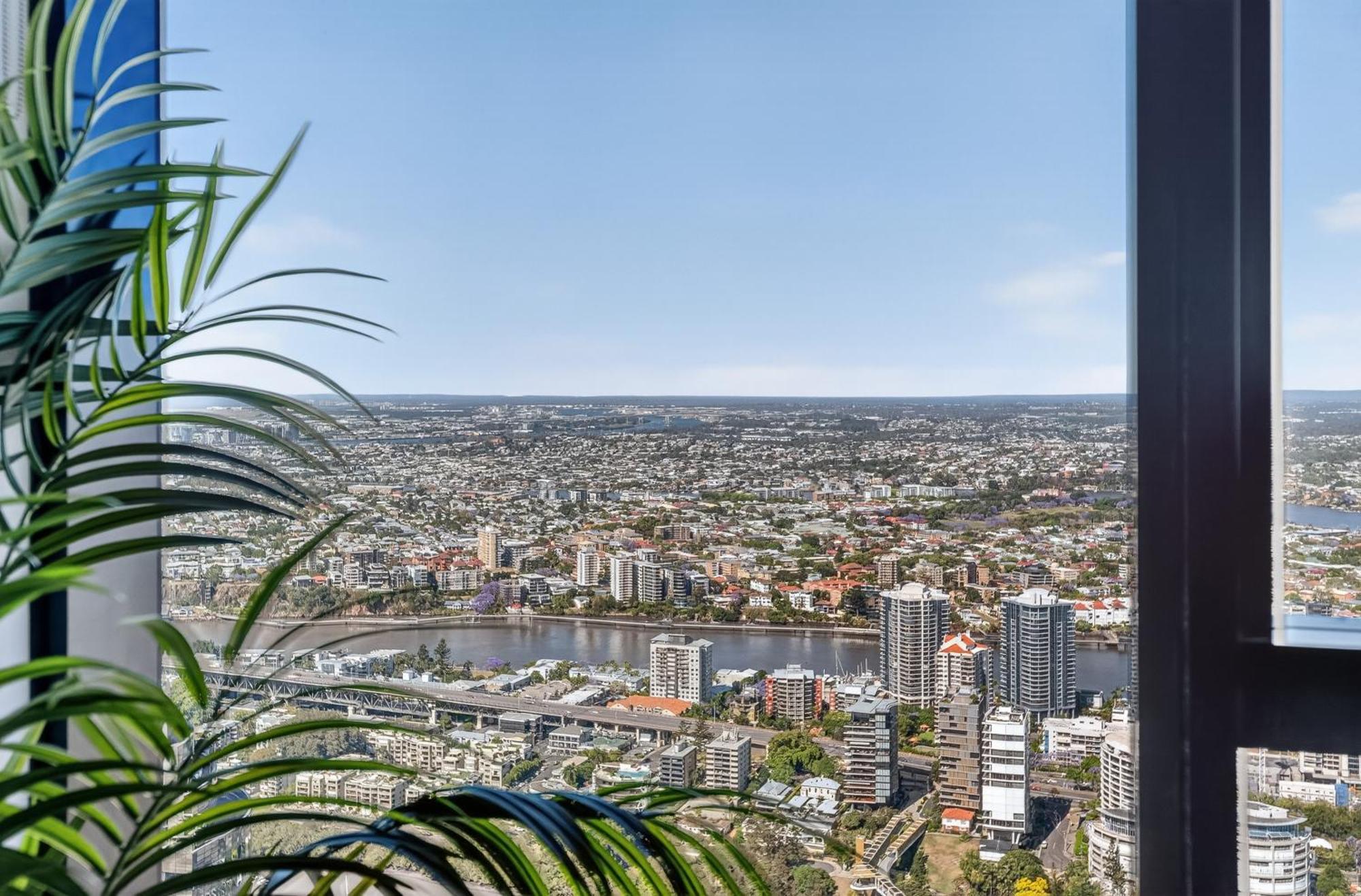 Oasis Retreat On Level 71 In Skytower Brisbane