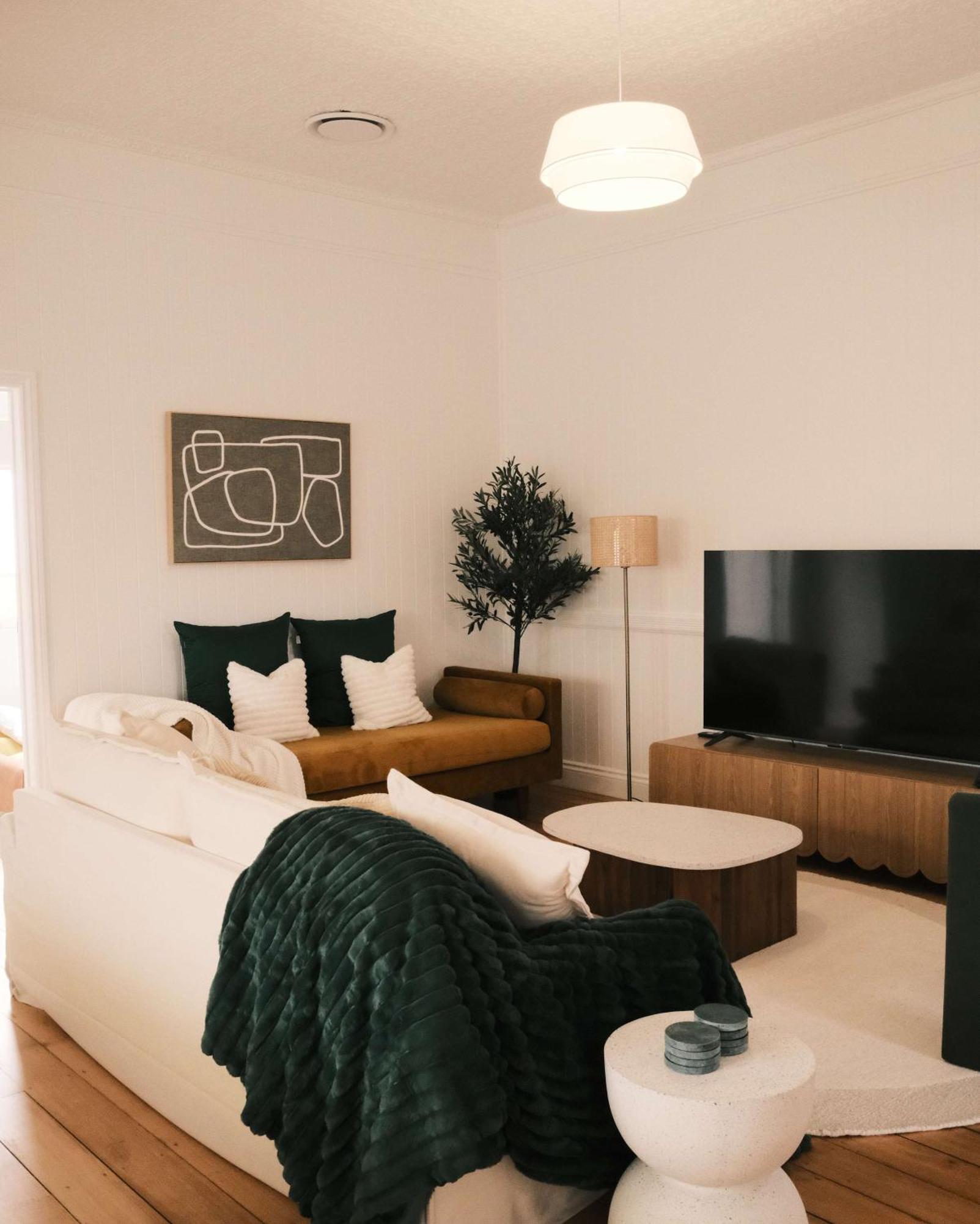 Holiday home Heart Of Milton 4b2b Ac 2tvs Private Parking Walk To Suncorp Stadium *