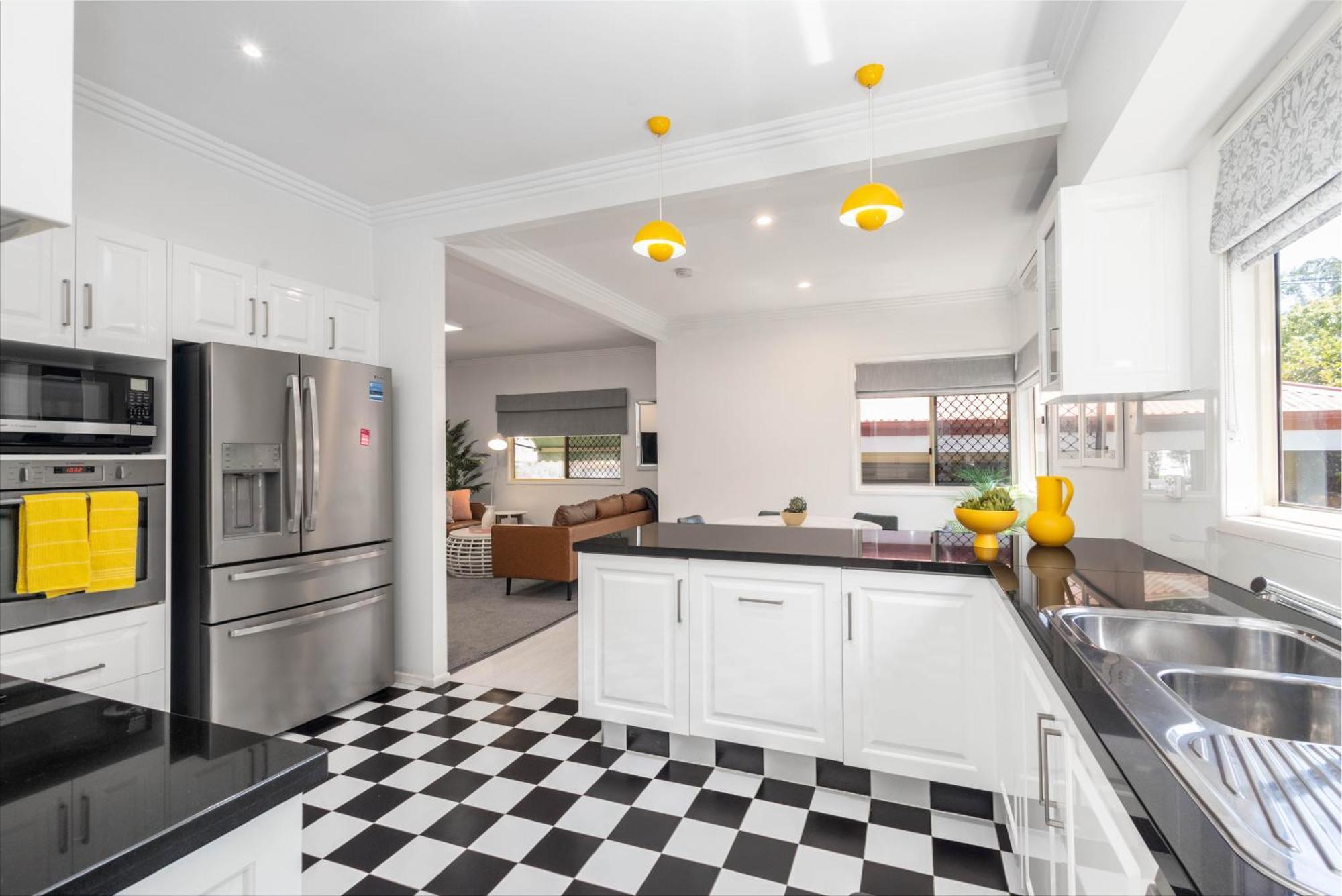 Bird And Leaf * Brisbane