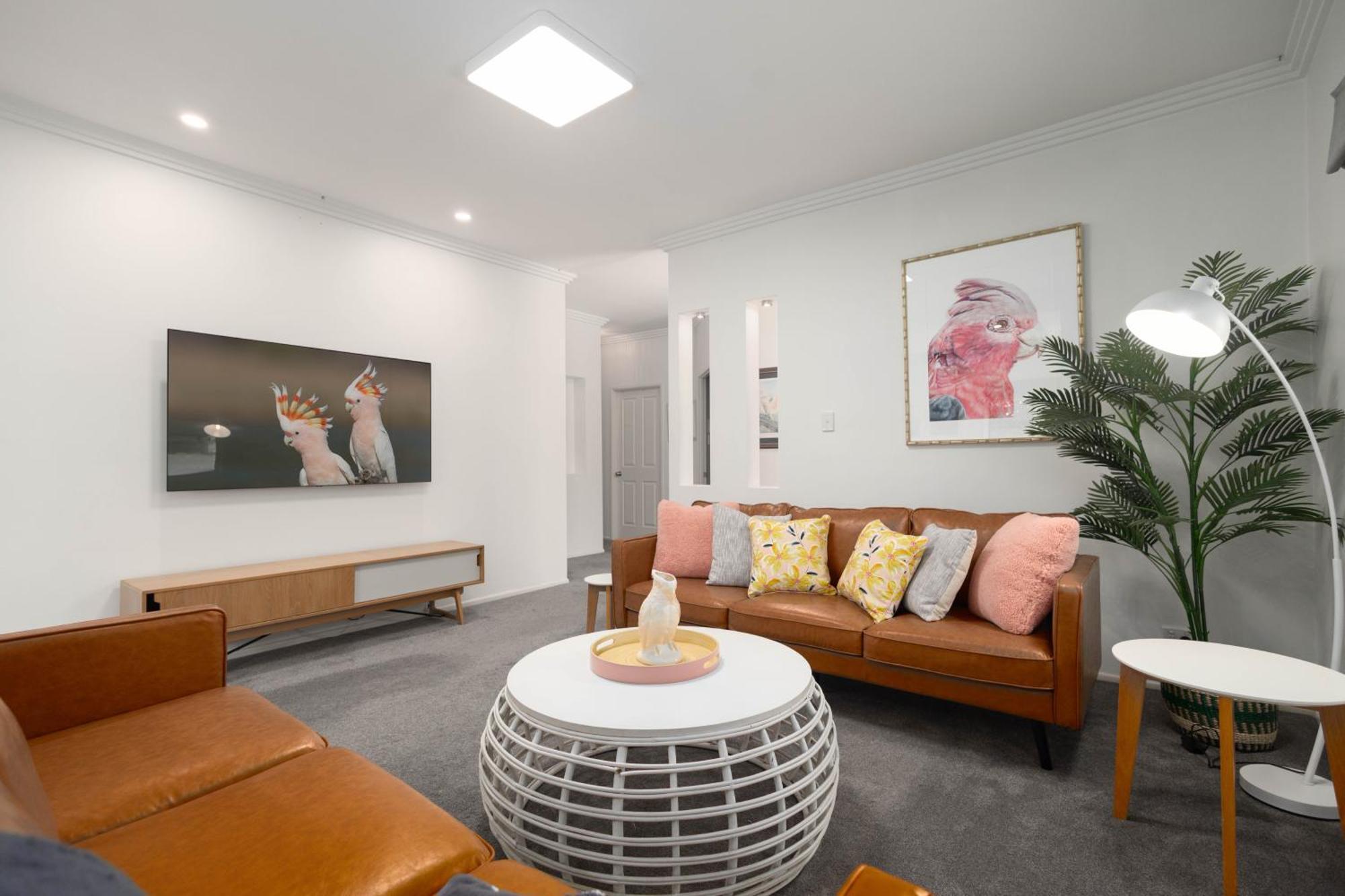 Bird And Leaf * Brisbane