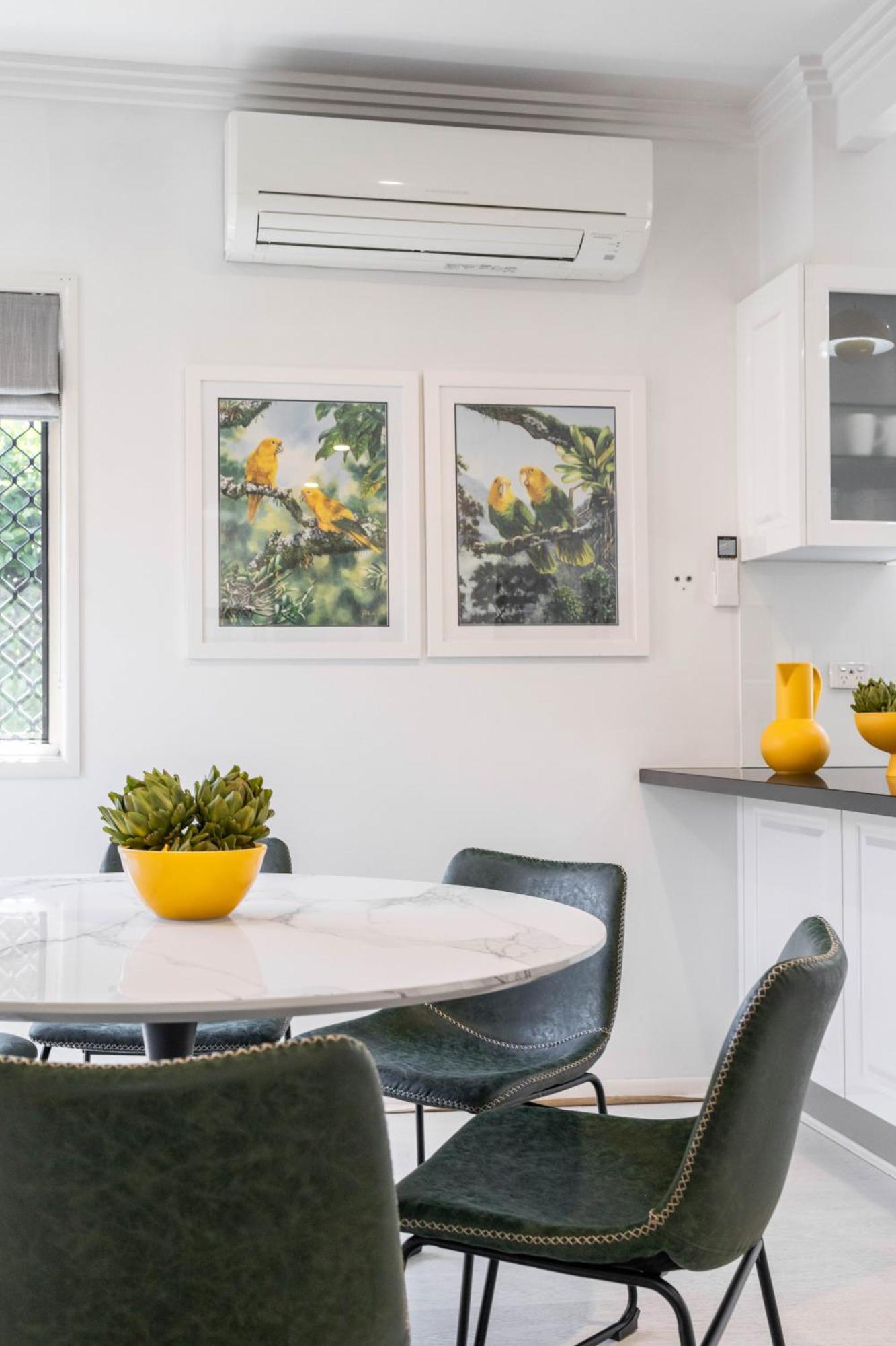 Holiday home Bird And Leaf *