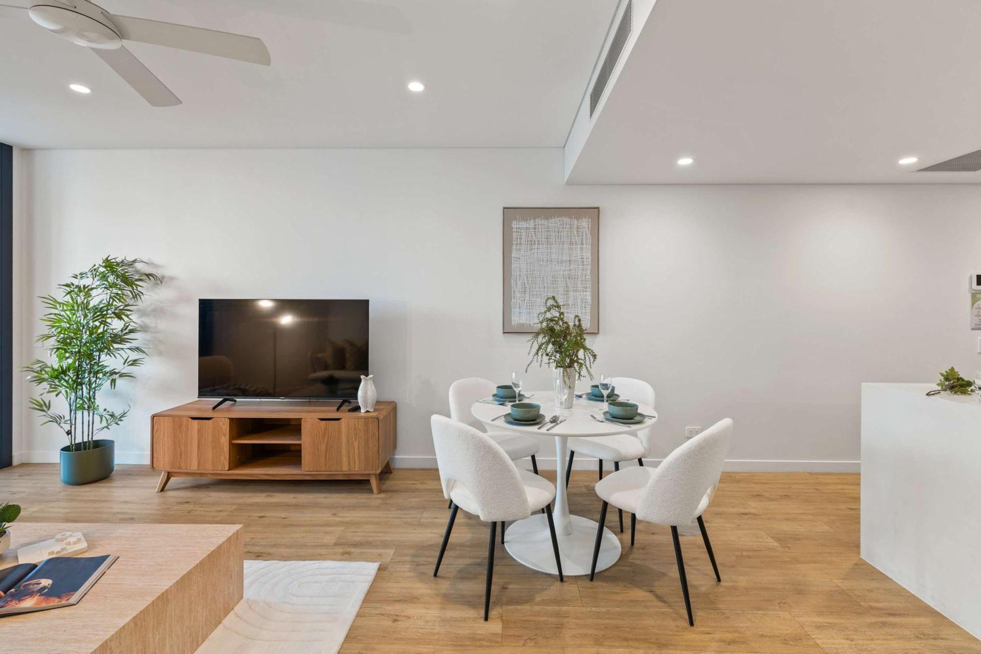 2br River And Fireworks View Brisbane