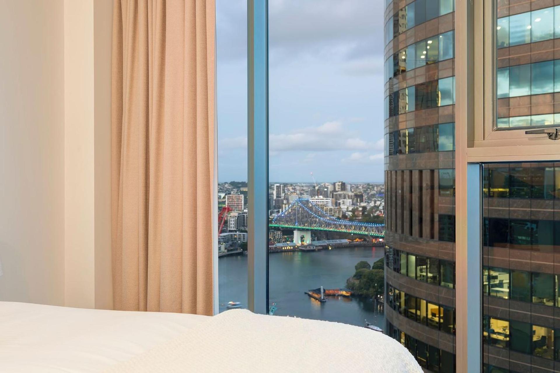 Apartment Glasshouse On Felix - Luxury With River Views, Pool And Parking Brisbane