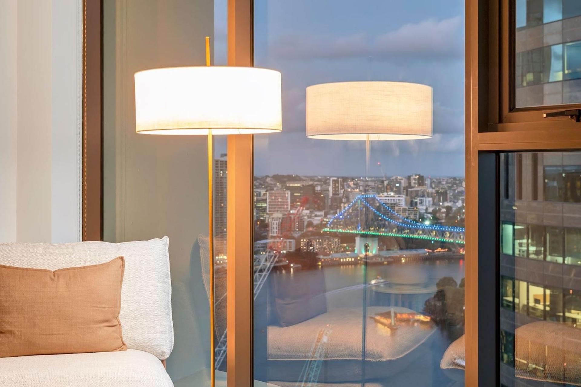 Glasshouse On Felix - Luxury With River Views, Pool And Parking Apartment