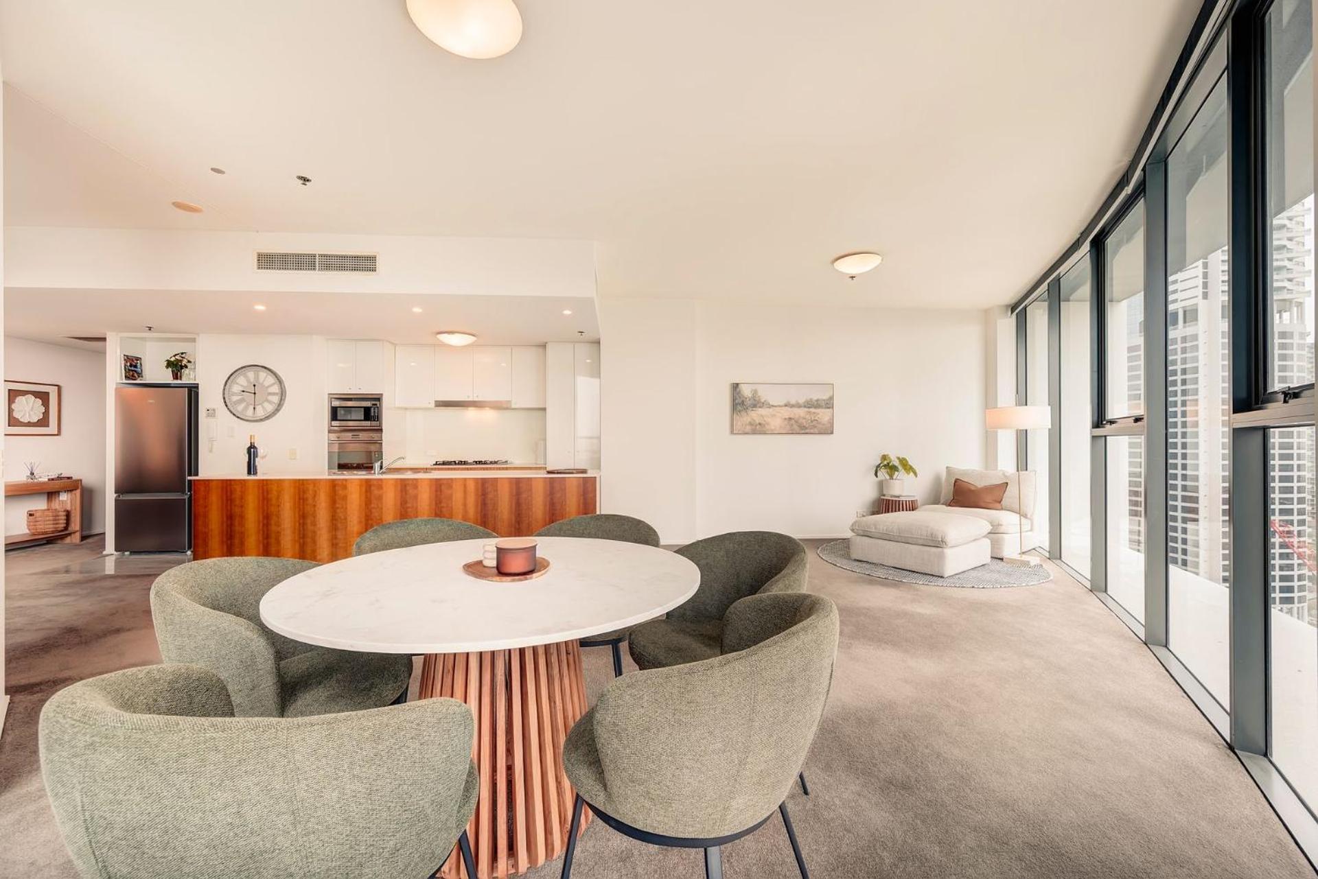 Glasshouse On Felix - Luxury With River Views, Pool And Parking Apartment