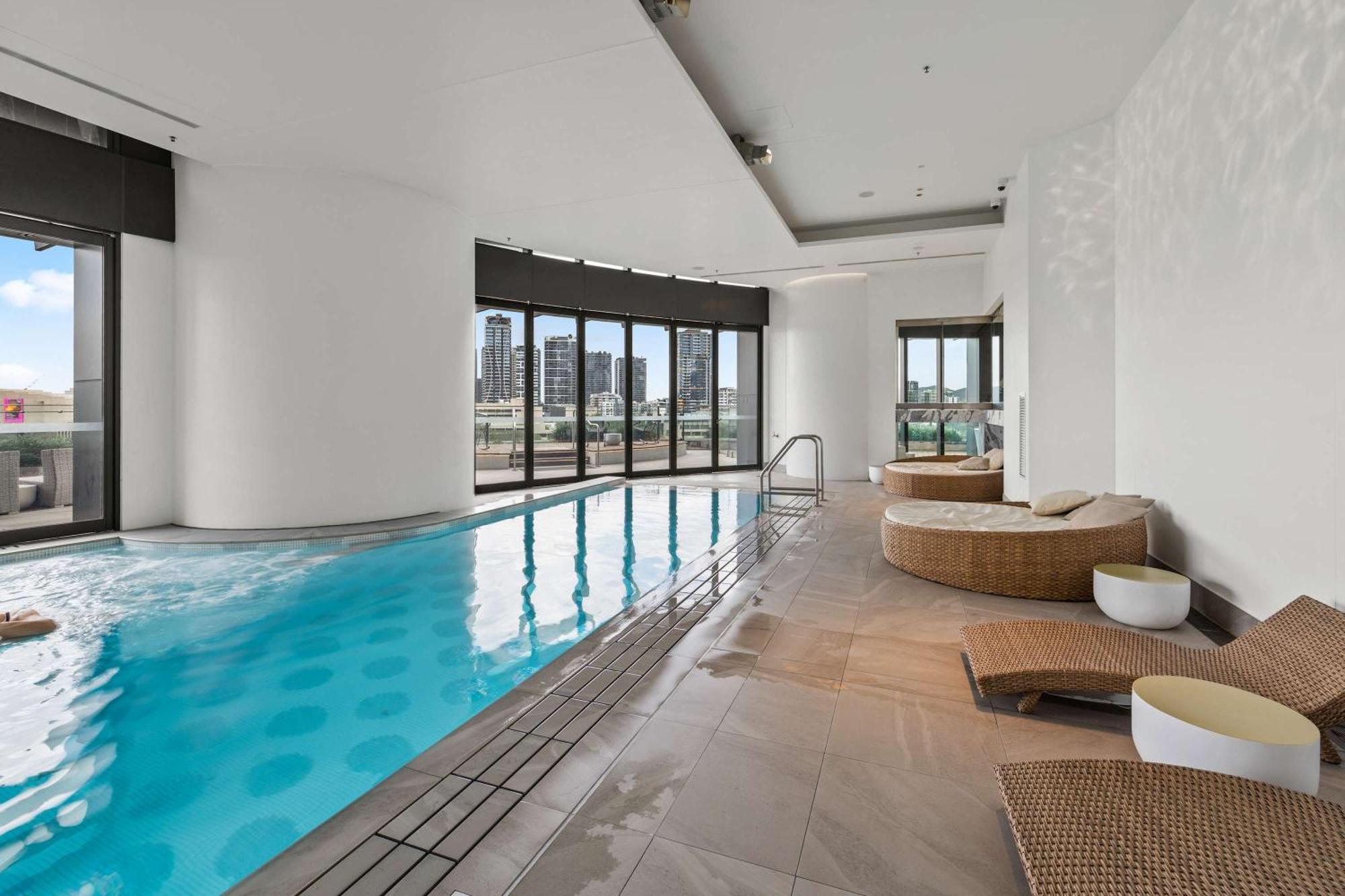 2br River And Fireworks View *