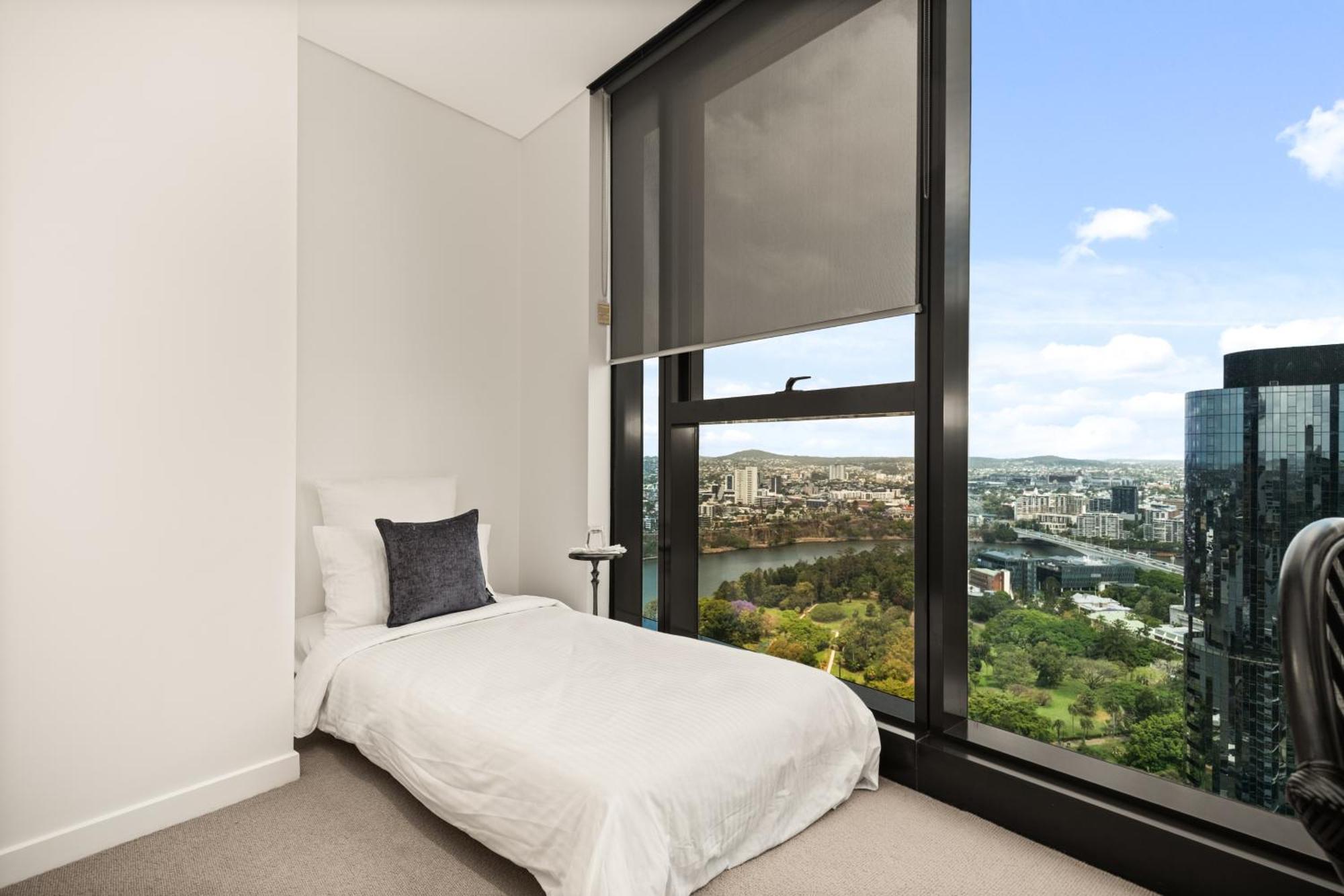 Apartment Luxe Living In The Sky *