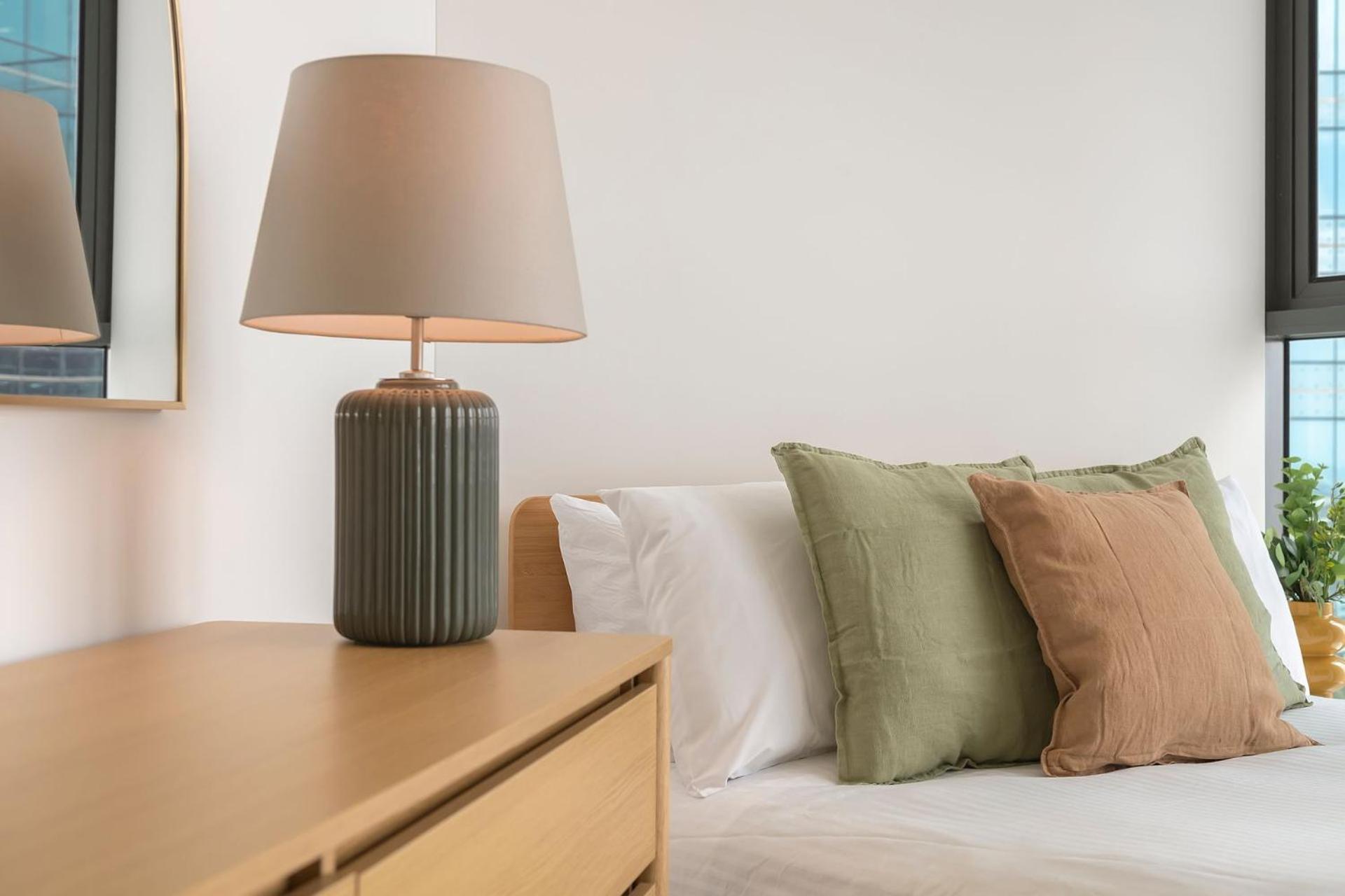 Glasshouse On Felix - Luxury With River Views, Pool And Parking Apartment