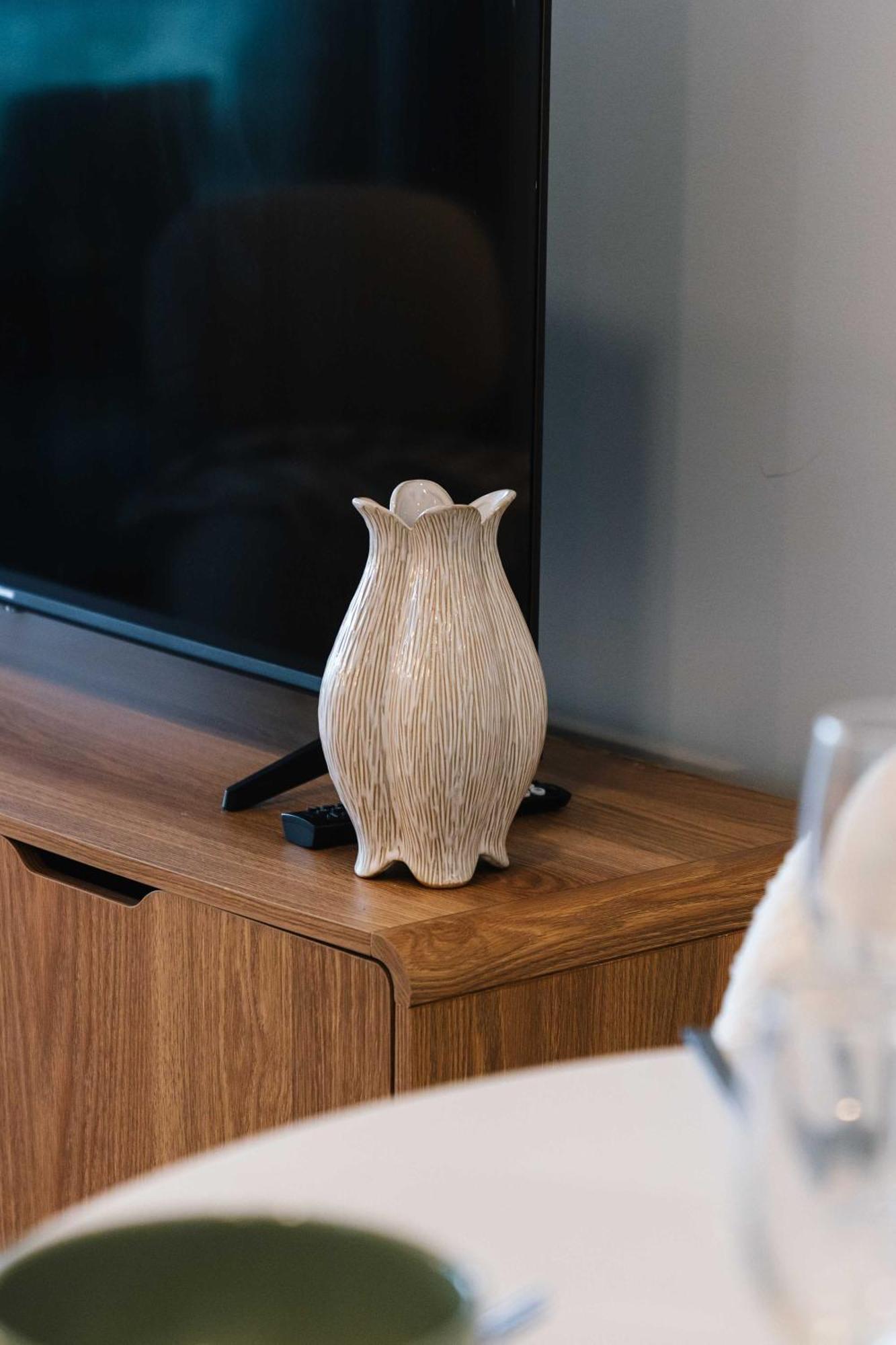 2br River And Fireworks View