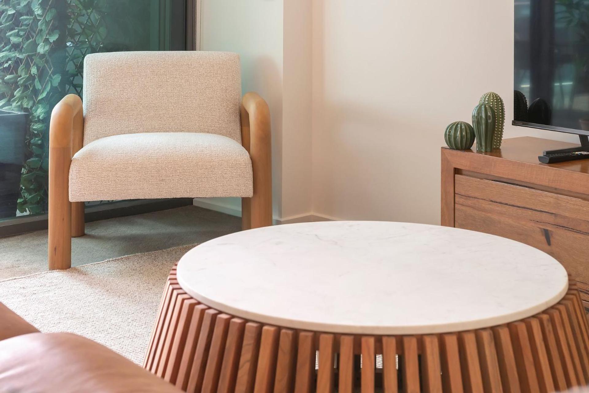 Glasshouse On Felix - Luxury With River Views, Pool And Parking