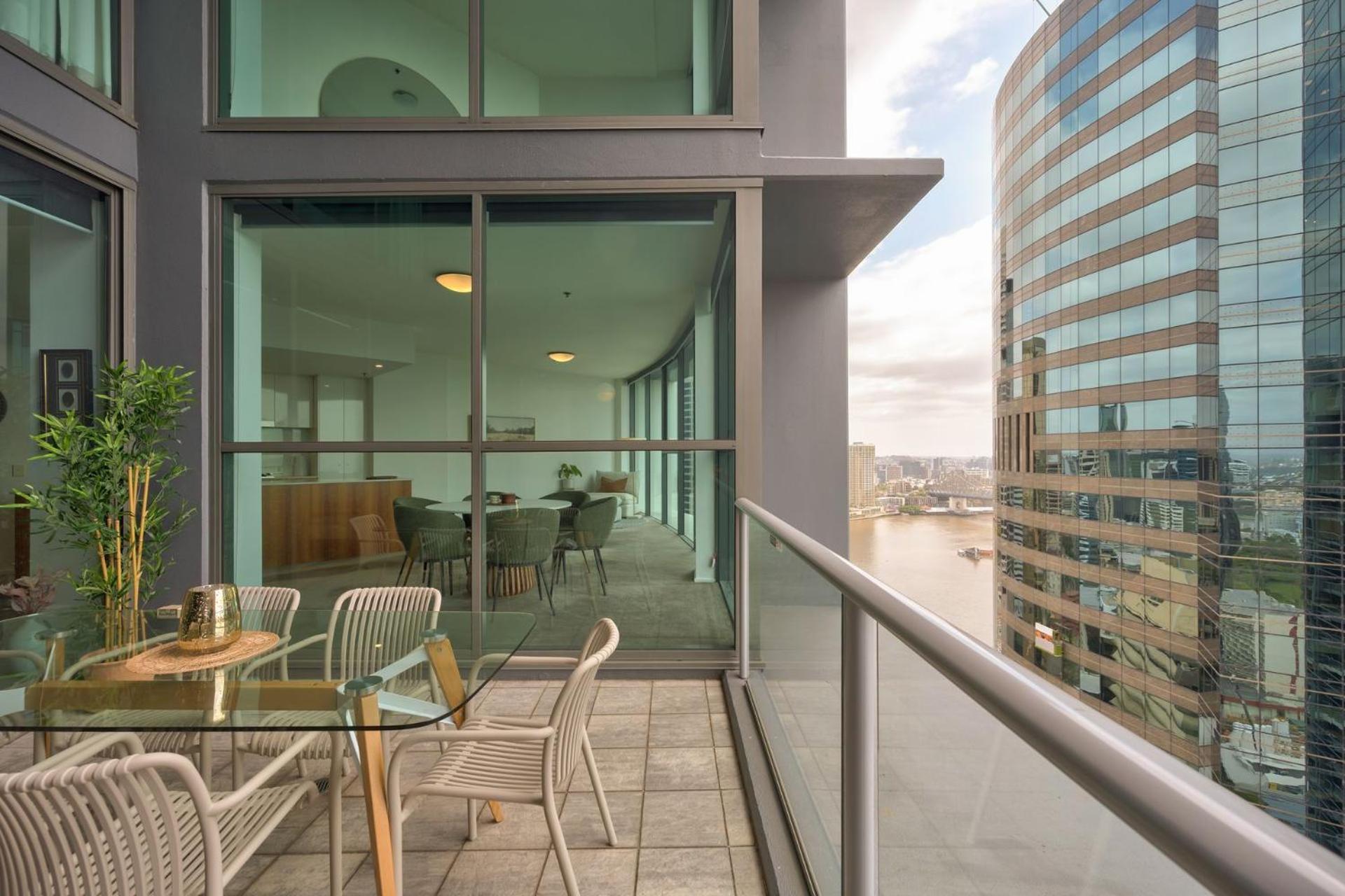 Glasshouse On Felix - Luxury With River Views, Pool And Parking * Brisbane