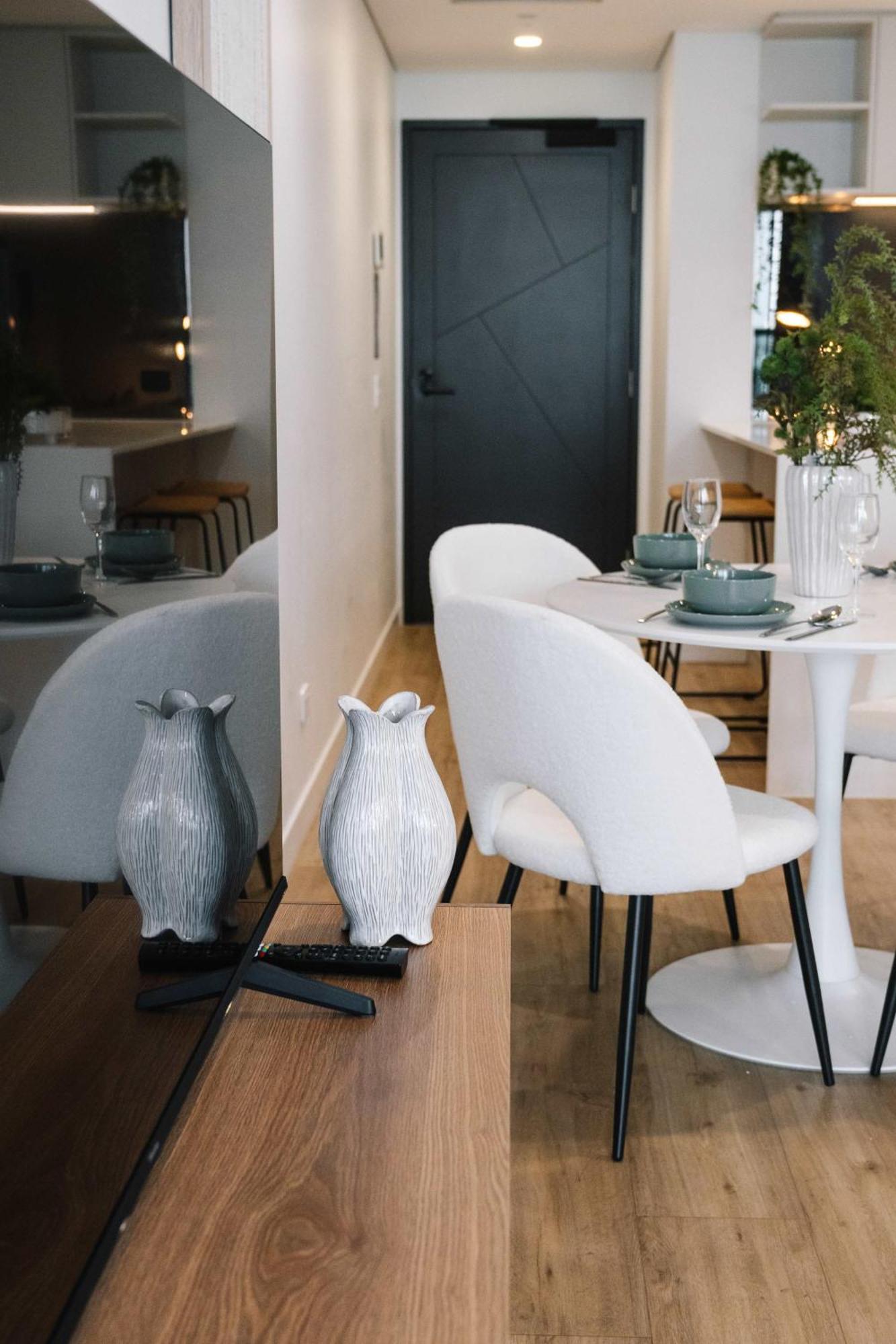 2br River And Fireworks View *