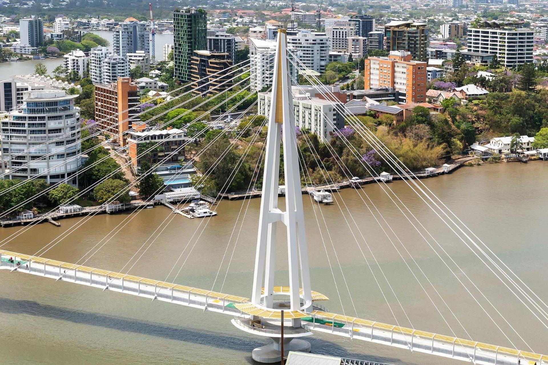 Glasshouse On Felix - Luxury With River Views, Pool And Parking Brisbane