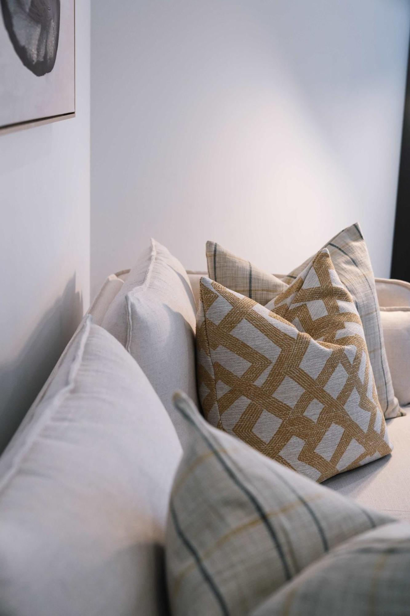 2br River And Fireworks View Brisbane