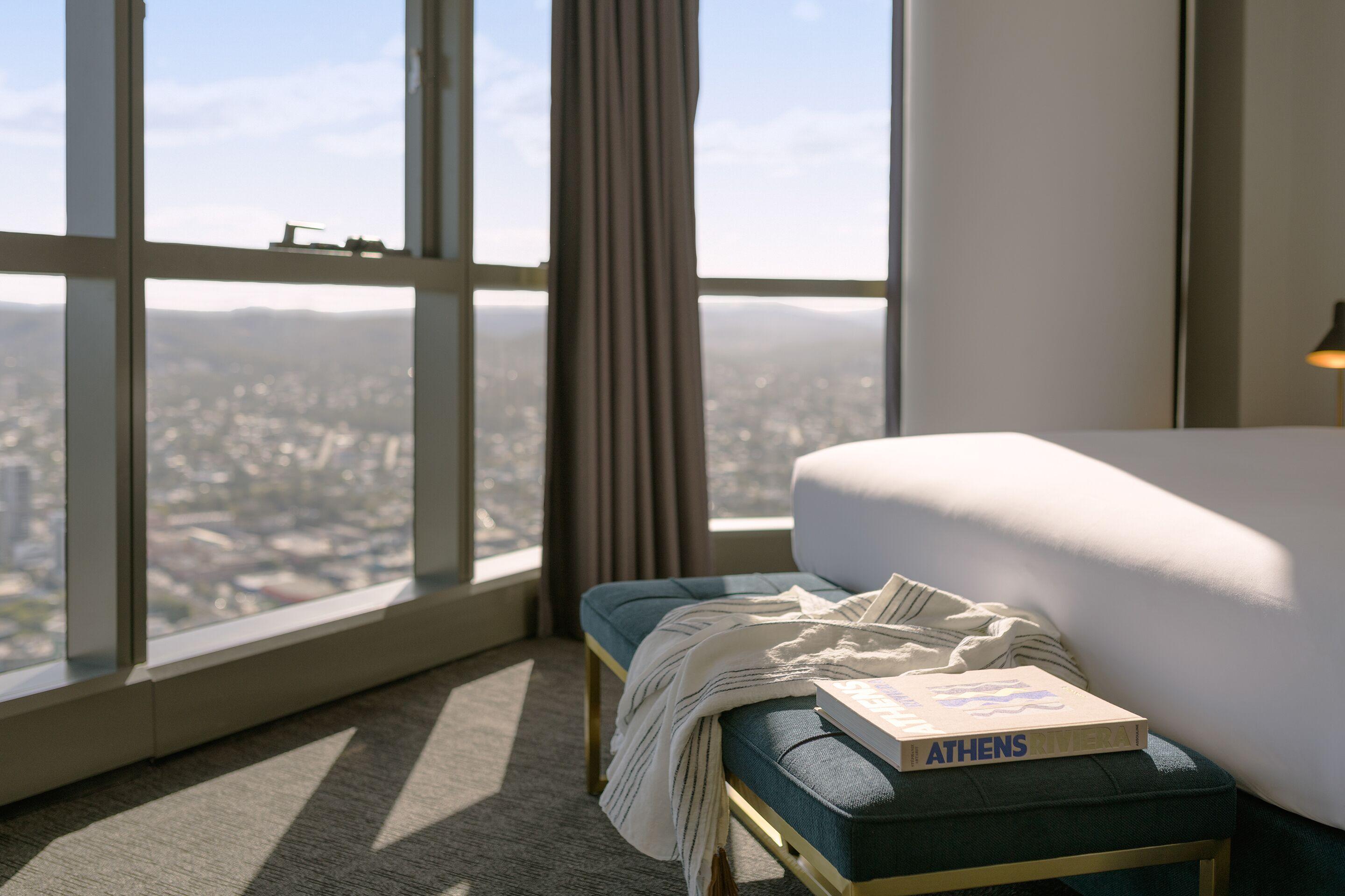 Meriton Herschel Street, 5* Brisbane