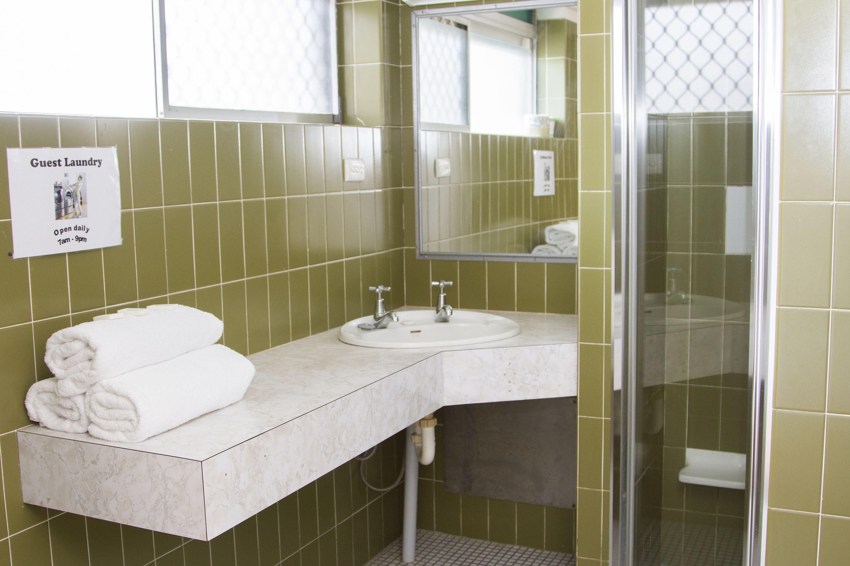 Acacia Ridge 3*