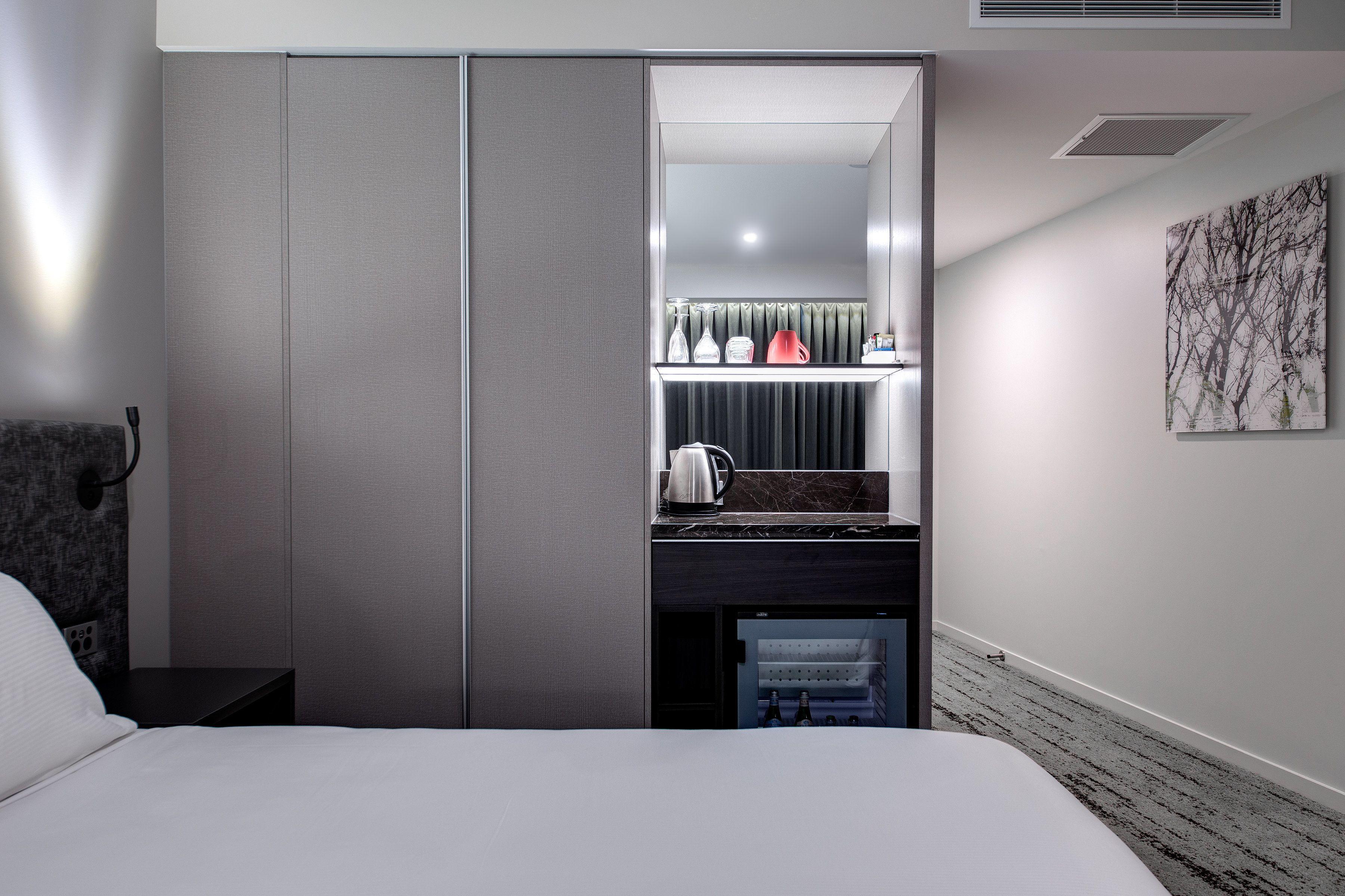 Hotel Courtyard By Marriott South Bank 4*