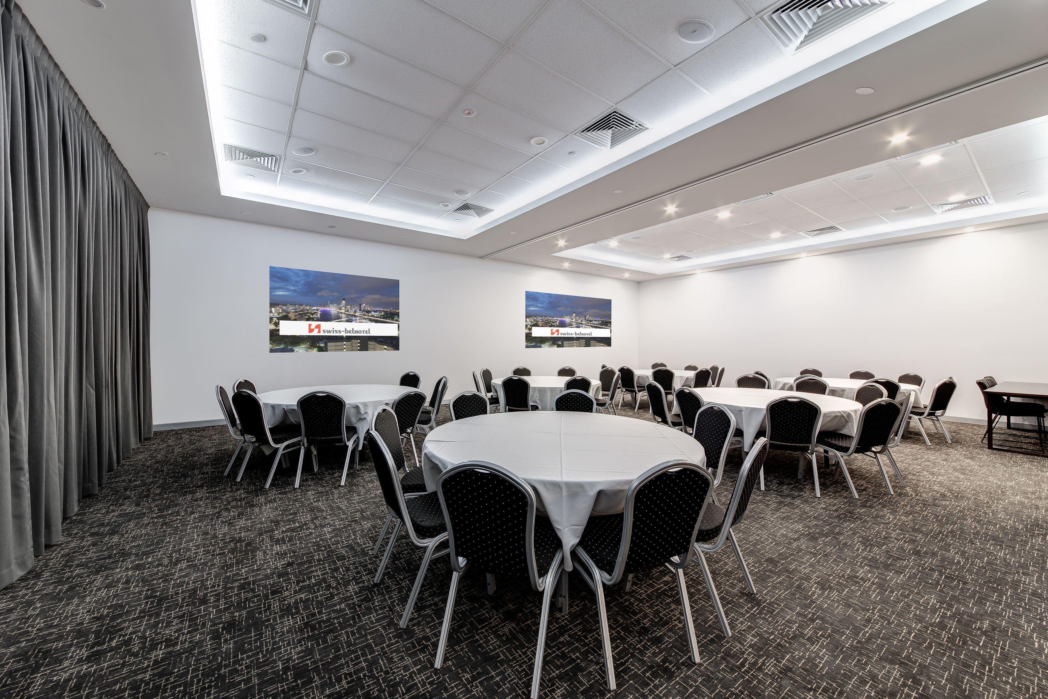 Courtyard By Marriott South Bank Hotel