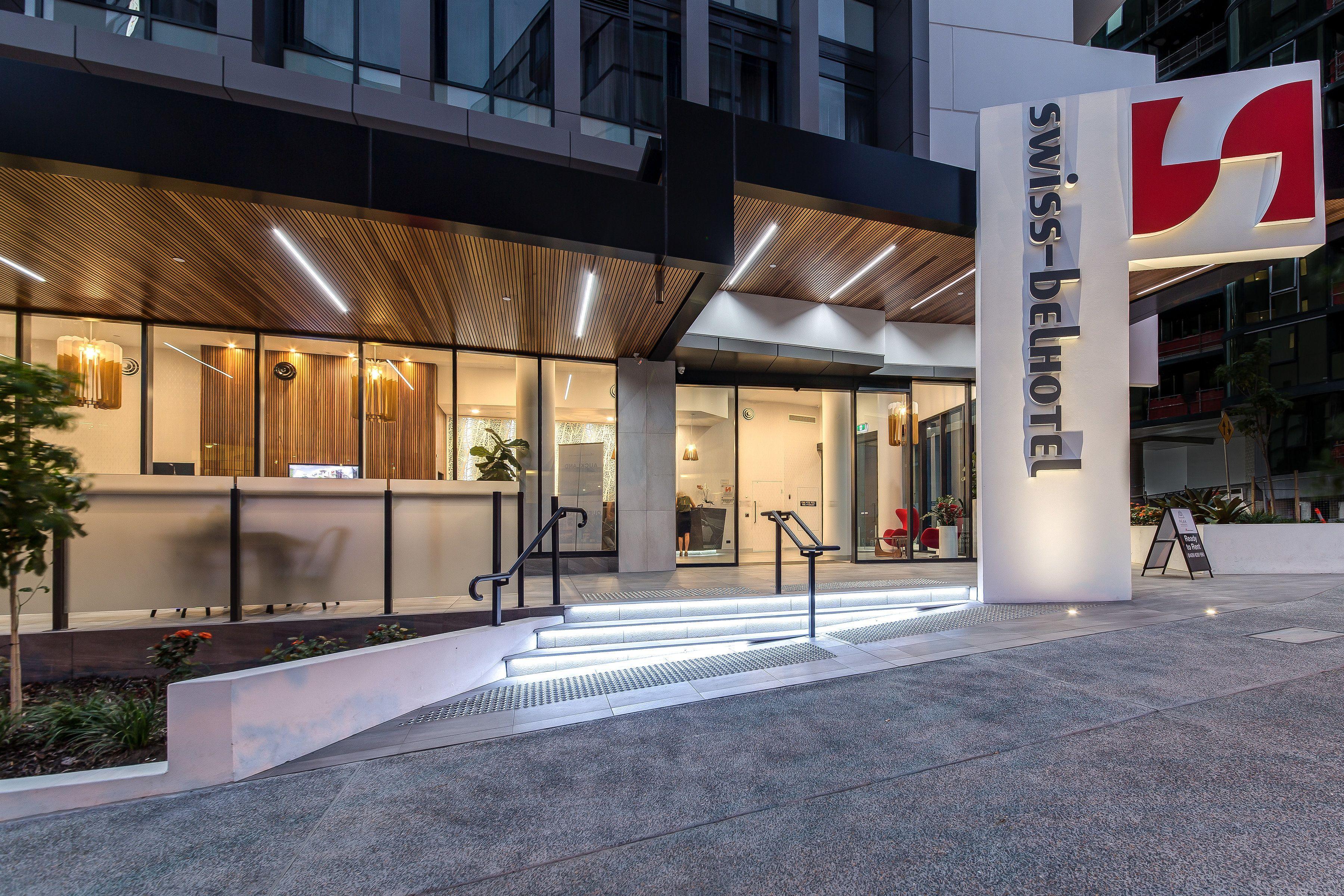 Courtyard By Marriott South Bank 4*