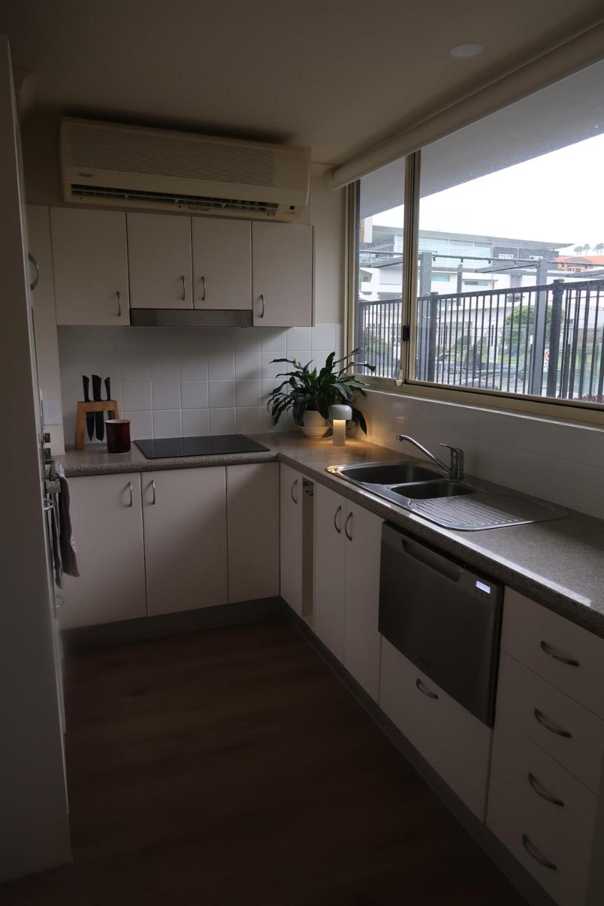 Apartment Mid-century Luxe - Story Bridge & River Views Brisbane