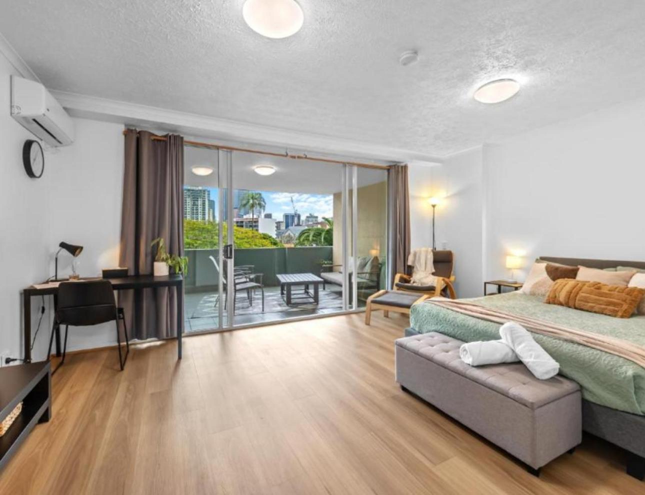 Cathedral Place Fortitude Valley * Brisbane