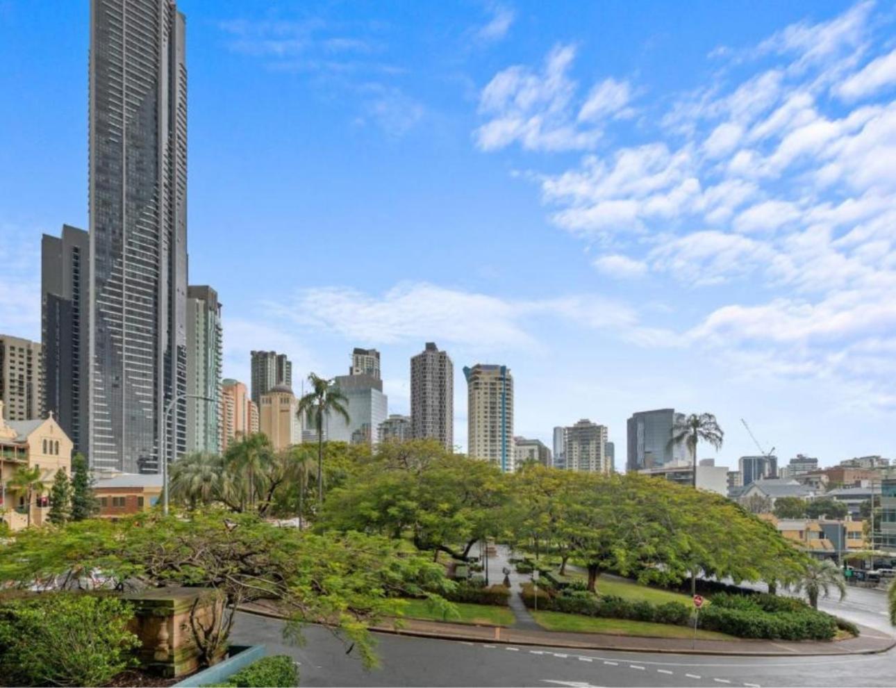 Cathedral Place Fortitude Valley * Brisbane