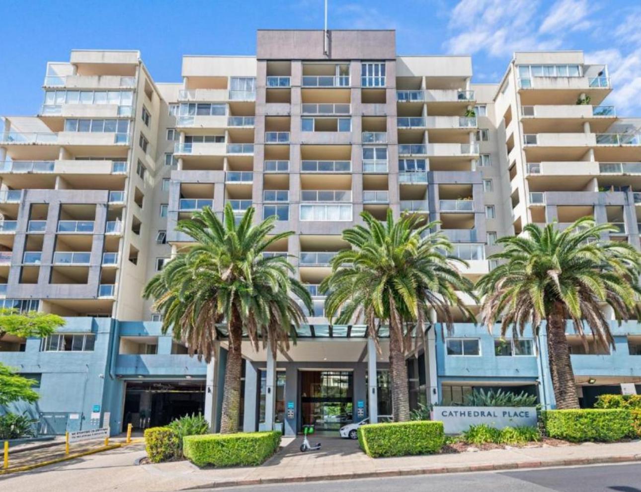 Cathedral Place Fortitude Valley * Brisbane