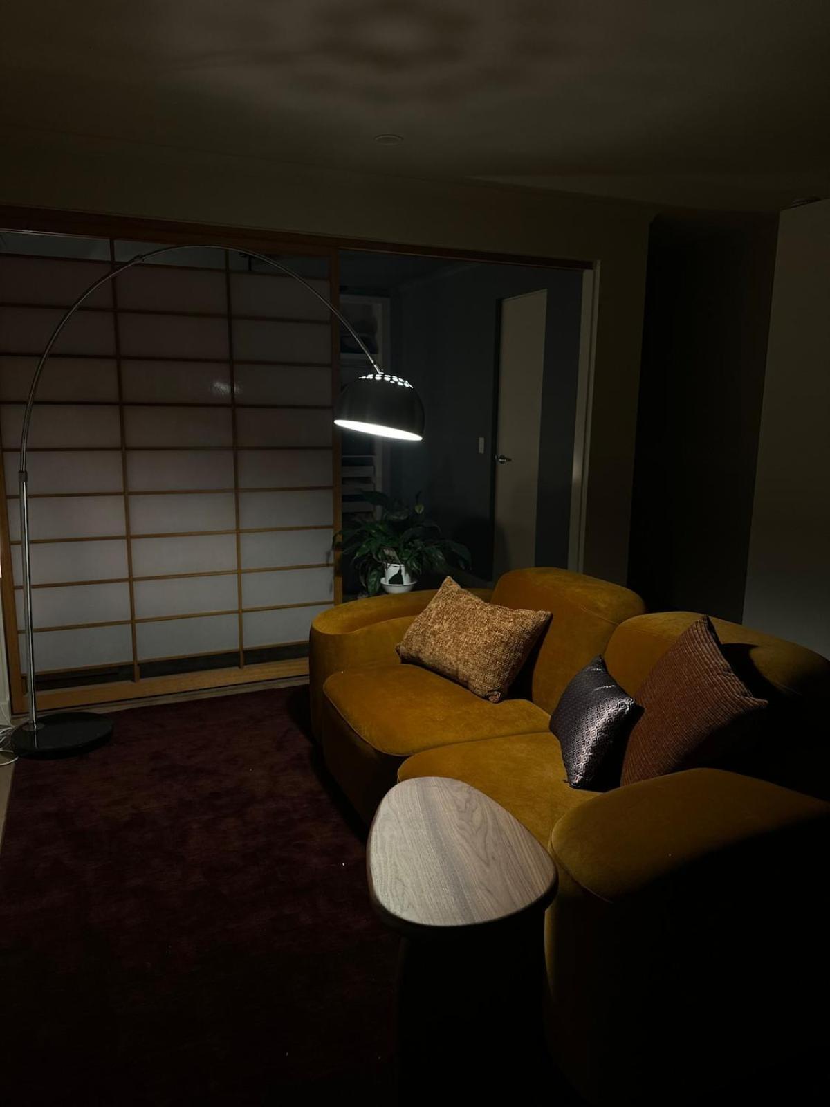 Mid-century Luxe - Story Bridge & River Views Apartment *