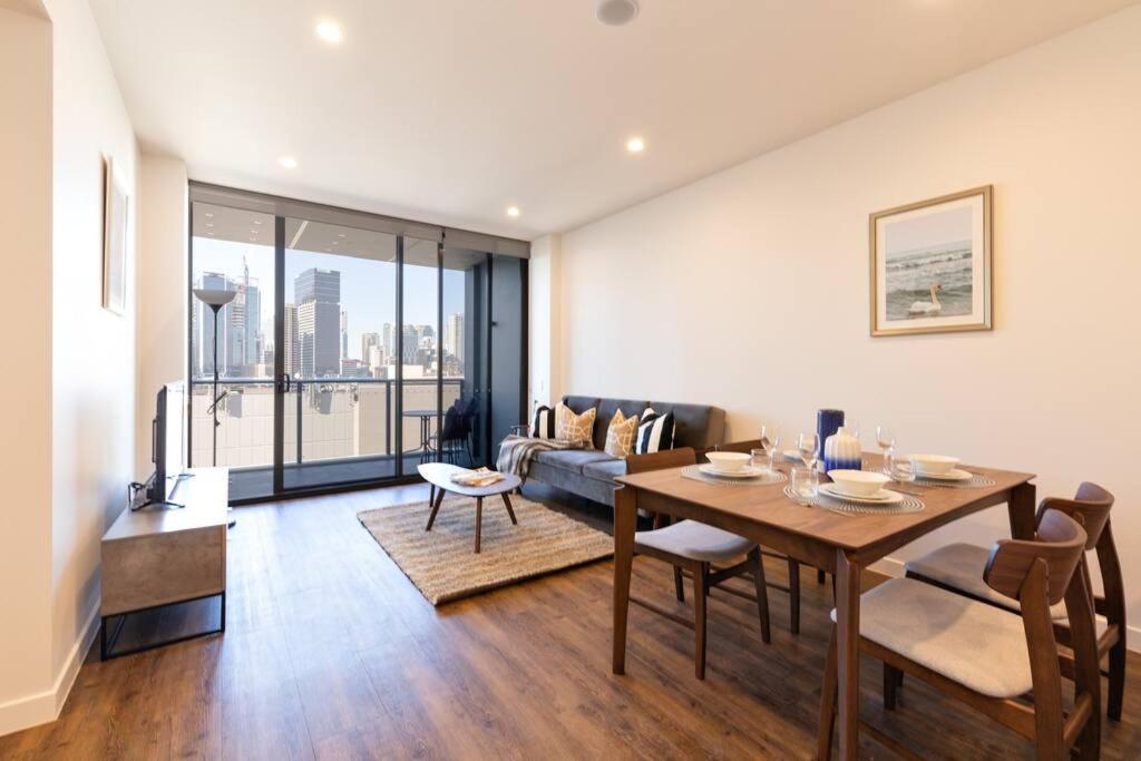 Airtrip At South Apartment