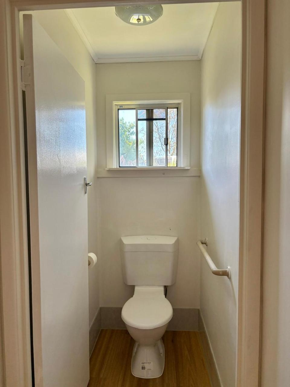 Welcome To Your Leafy Retreat In Graceville! * Brisbane