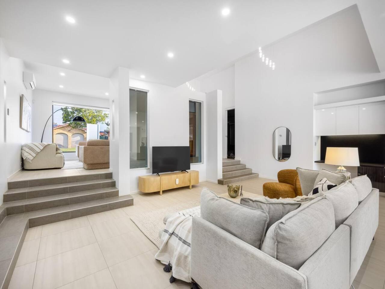 Sunnybank Hills Retreat 4br With Pool And Backyard Holiday home Brisbane