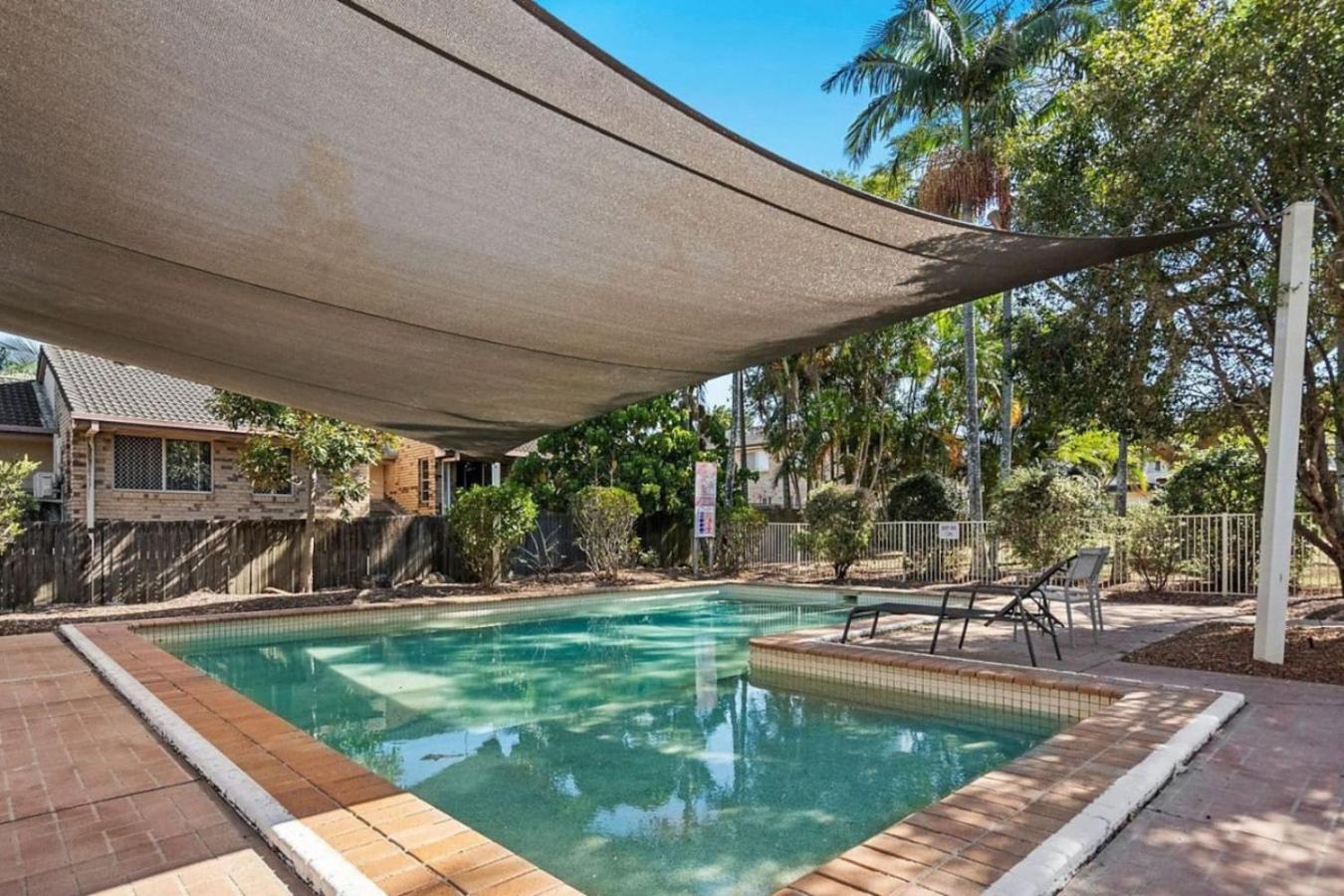 Holiday home 3br Townhouse Stylish Living In Sunnybank Hills