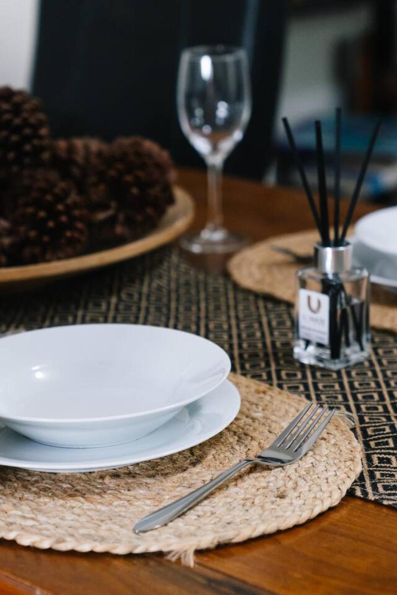 Holiday home 3br Townhouse Stylish Living In Sunnybank Hills *