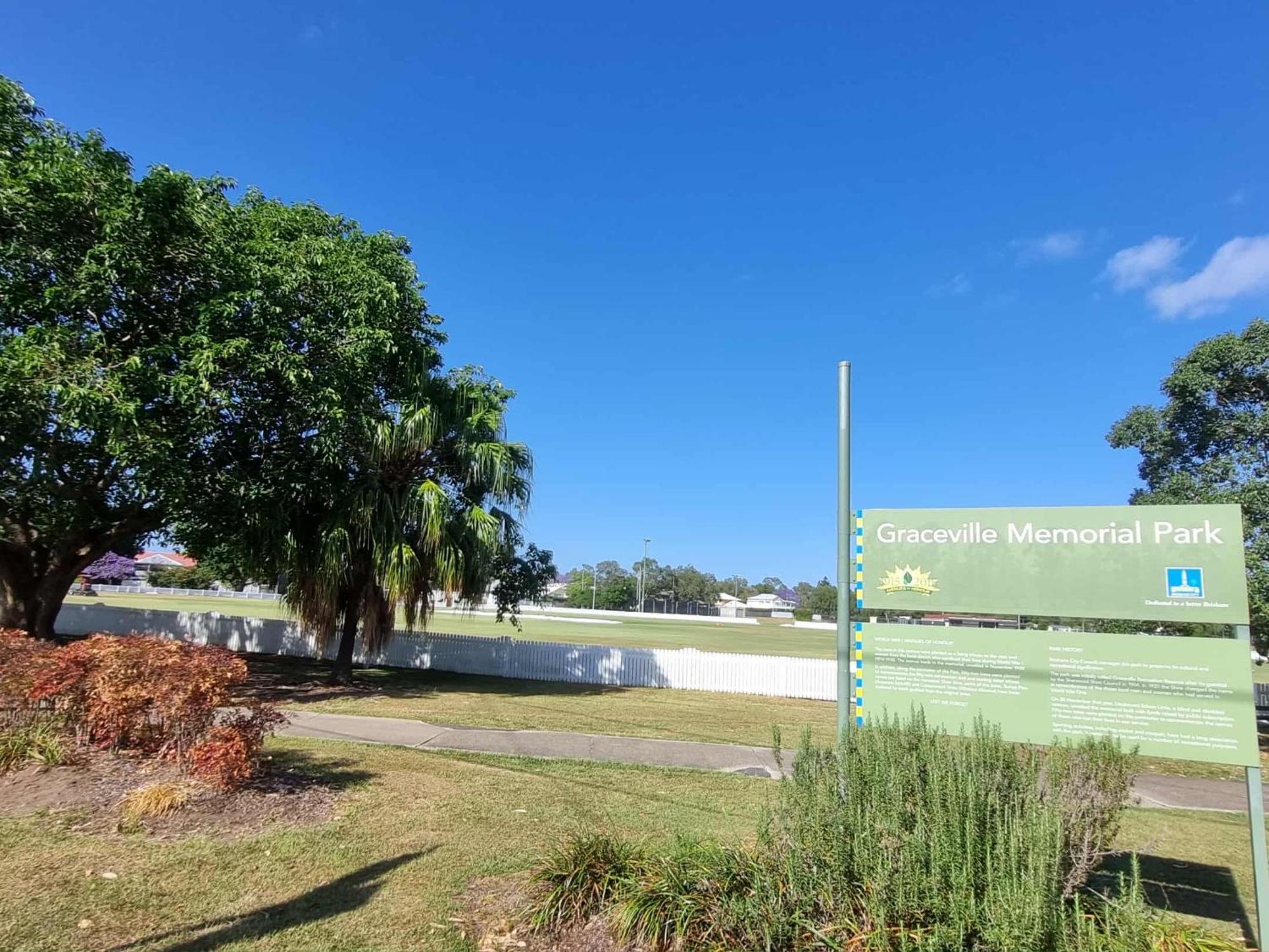 Welcome To Your Leafy Retreat In Graceville! Guest house