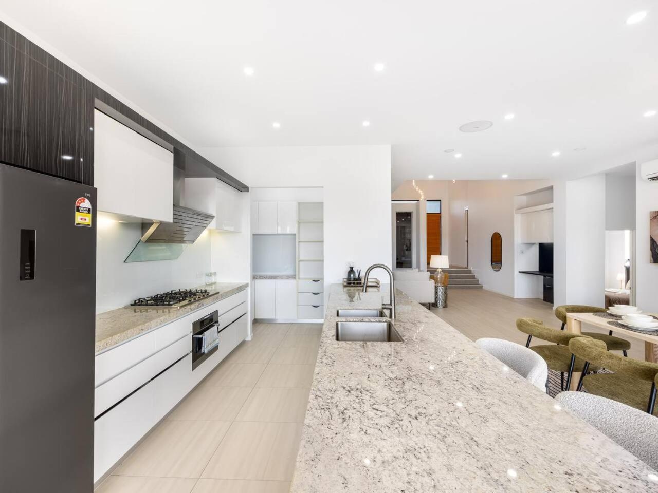 Holiday home Sunnybank Hills Retreat 4br With Pool And Backyard *