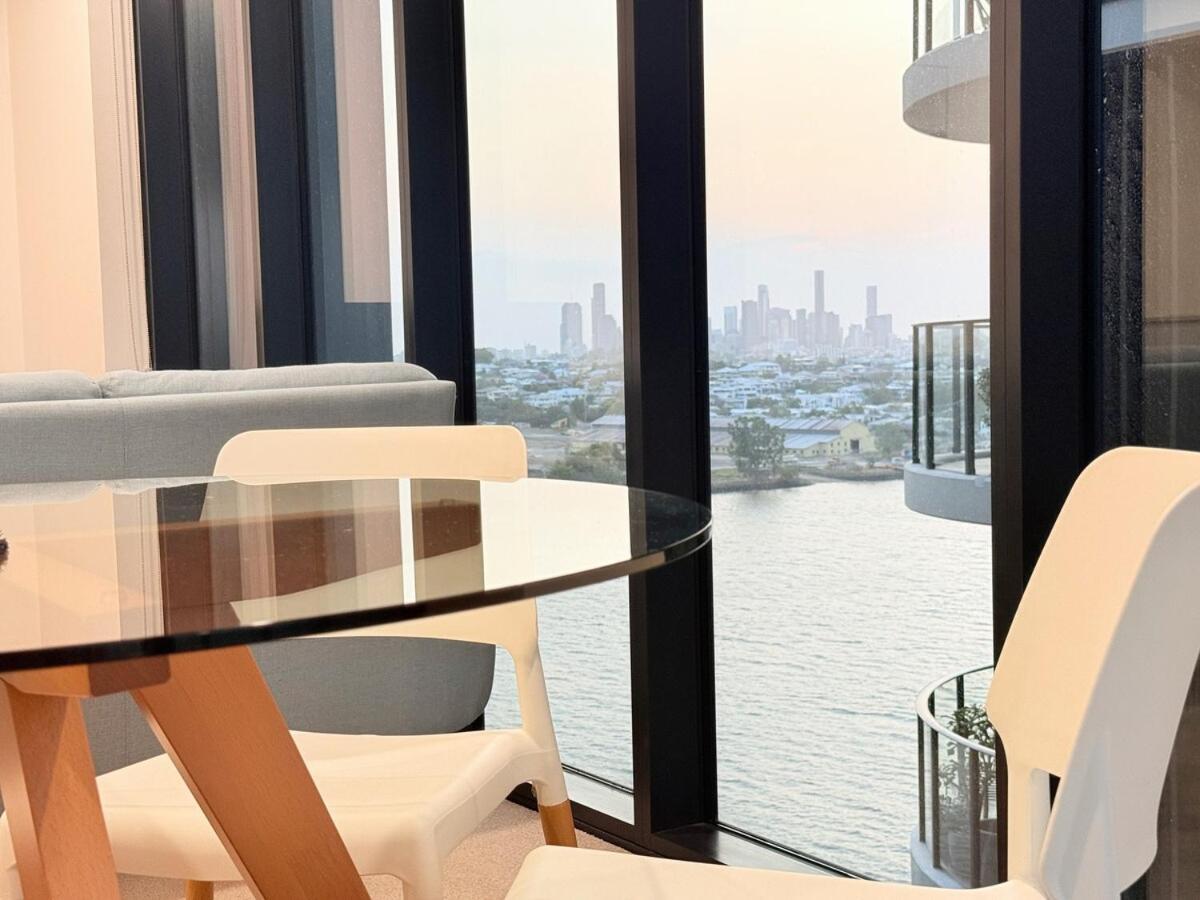 Riverview Breeze Hamilton 3b2b With Free Parking Apartment Brisbane