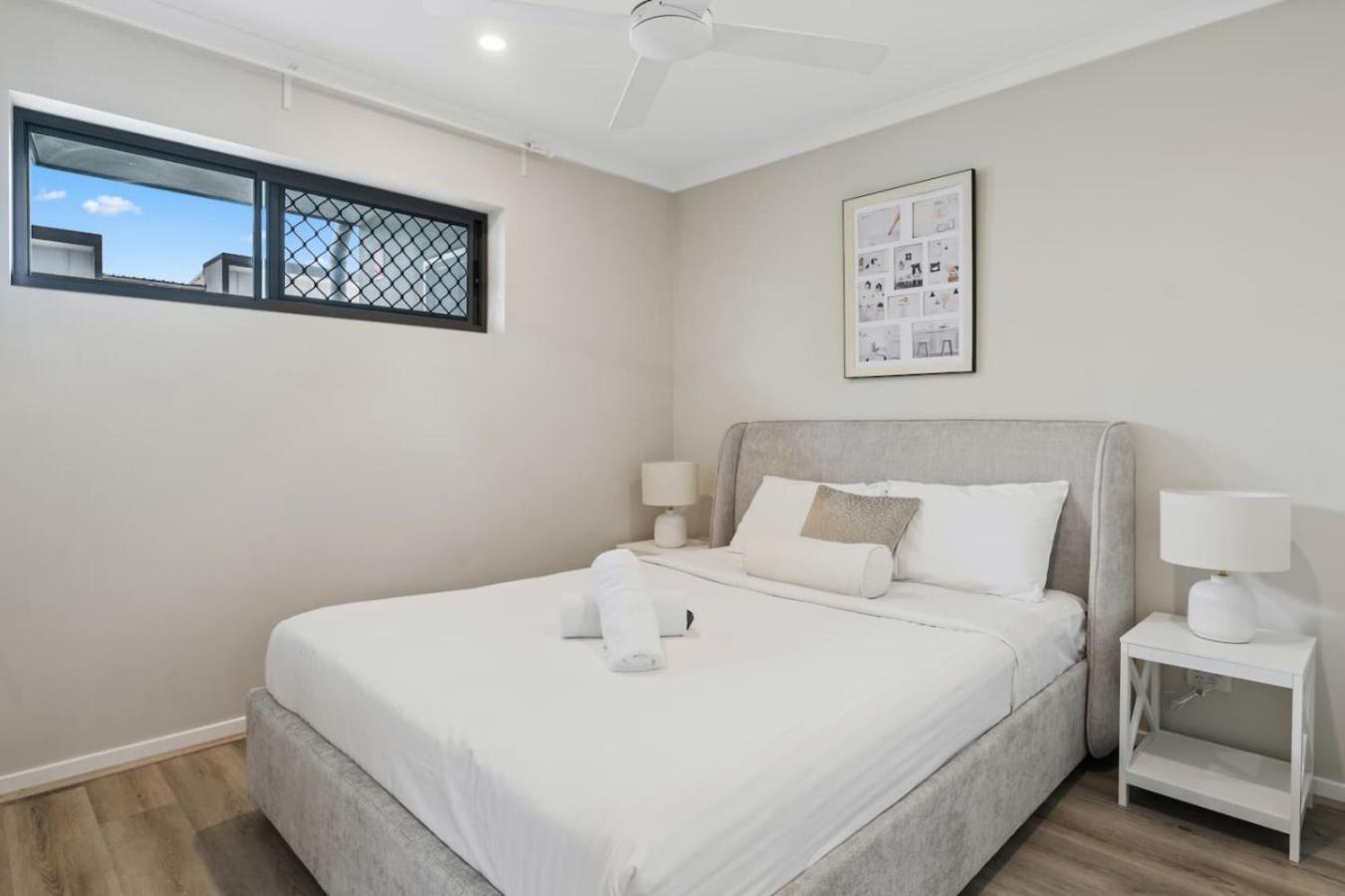 Workspace Walk To Train And Shops Free Carpark