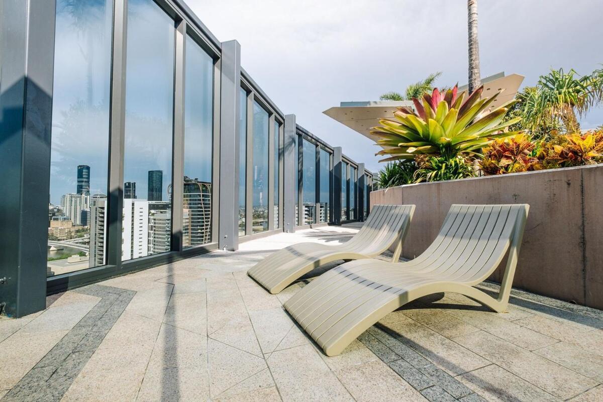 Apartment Twin Retreat With Views @ One Brisbane