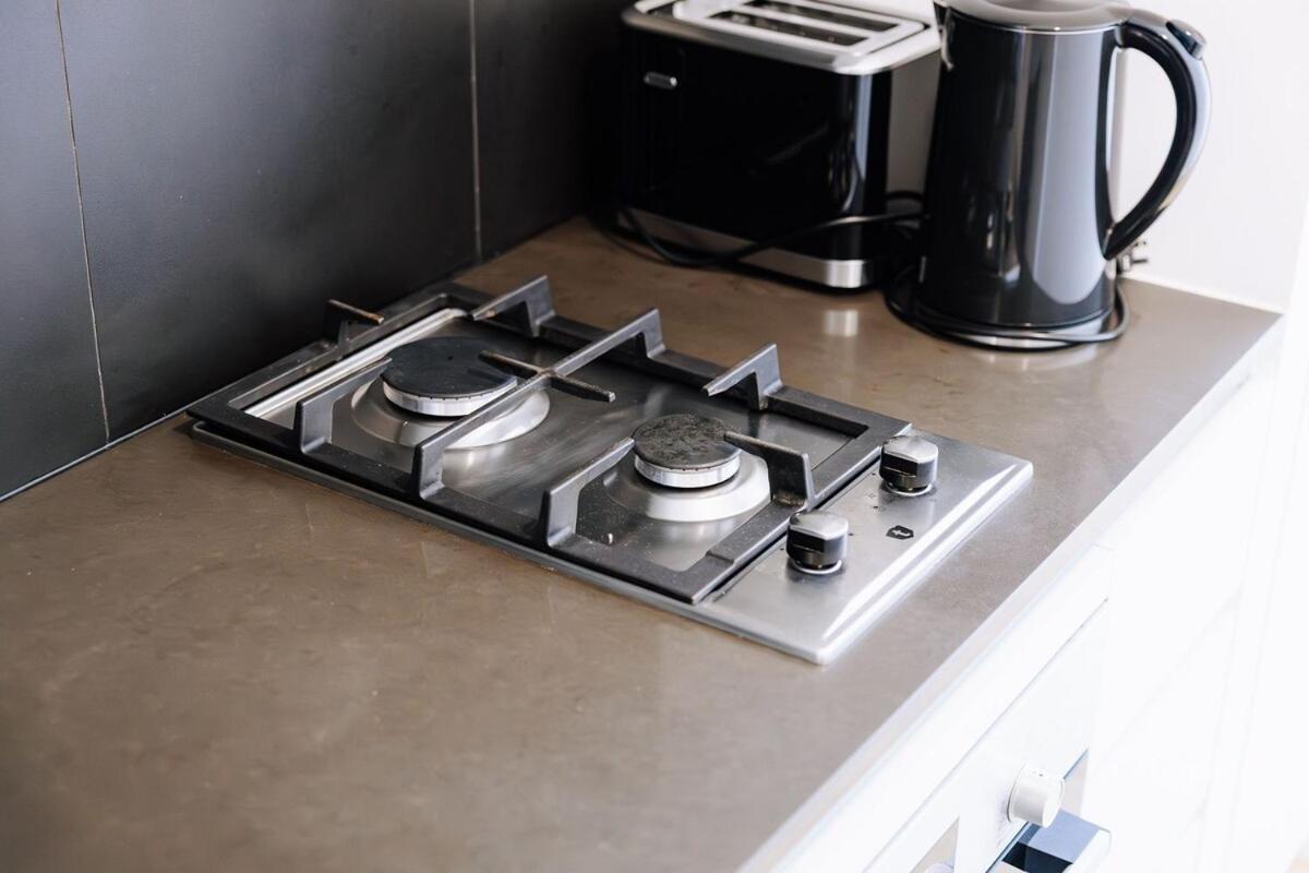 Twin Retreat With Views @ One *